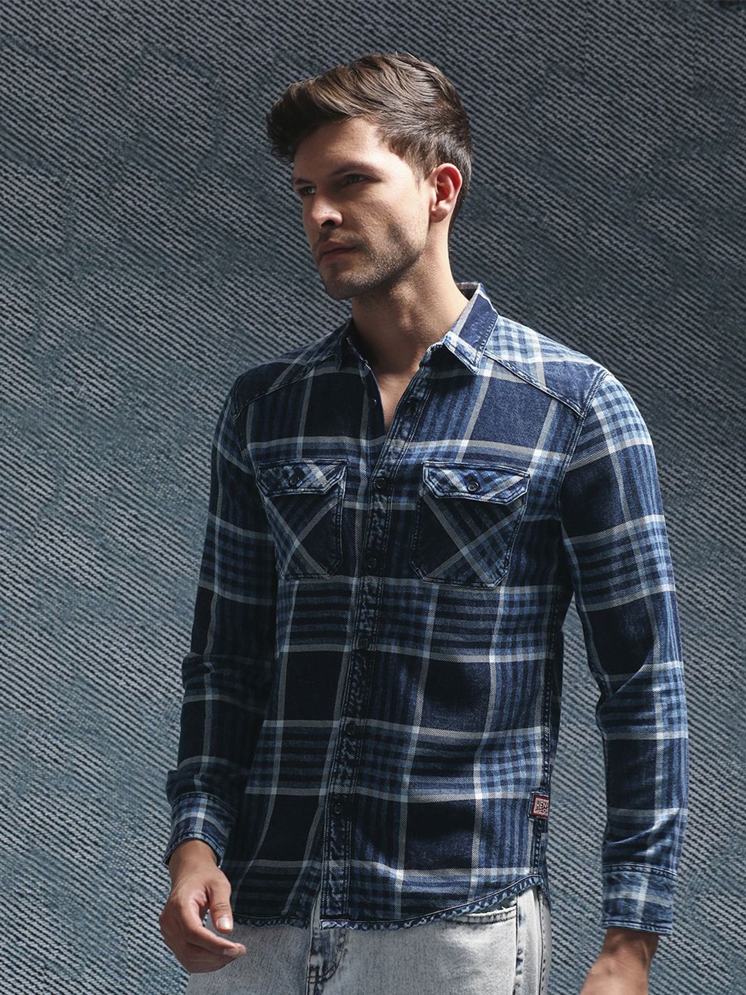 

Henceforth Men Opaque Checked Casual Shirt, Multi
