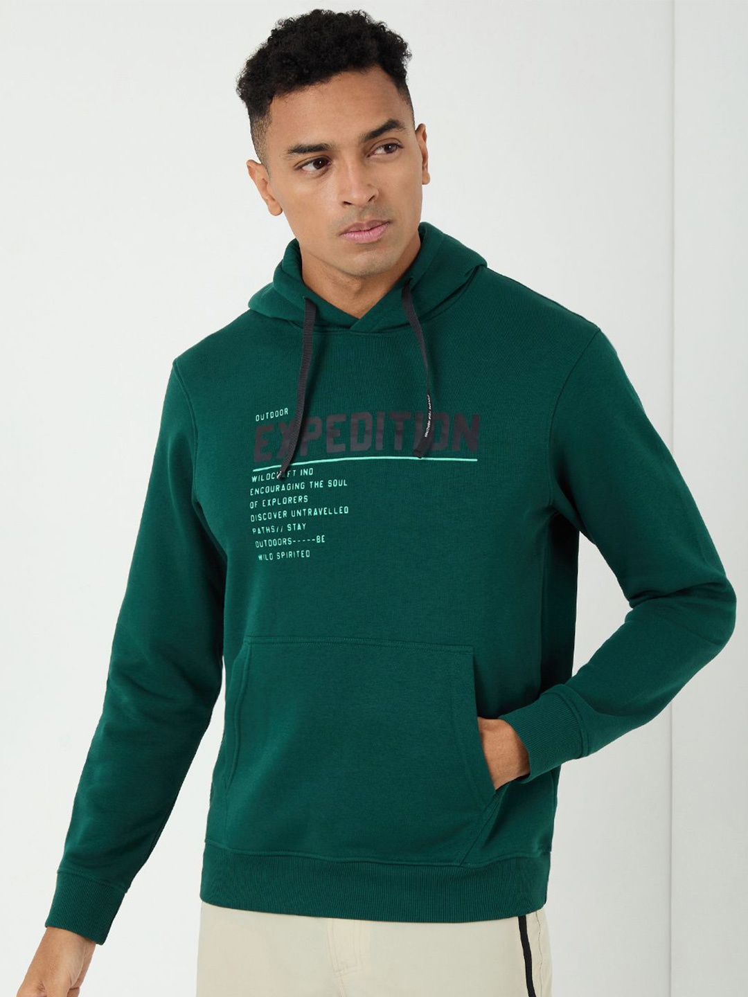 

Wildcraft Men Solid Hood Cotton Pullover Sweatshirt, Green