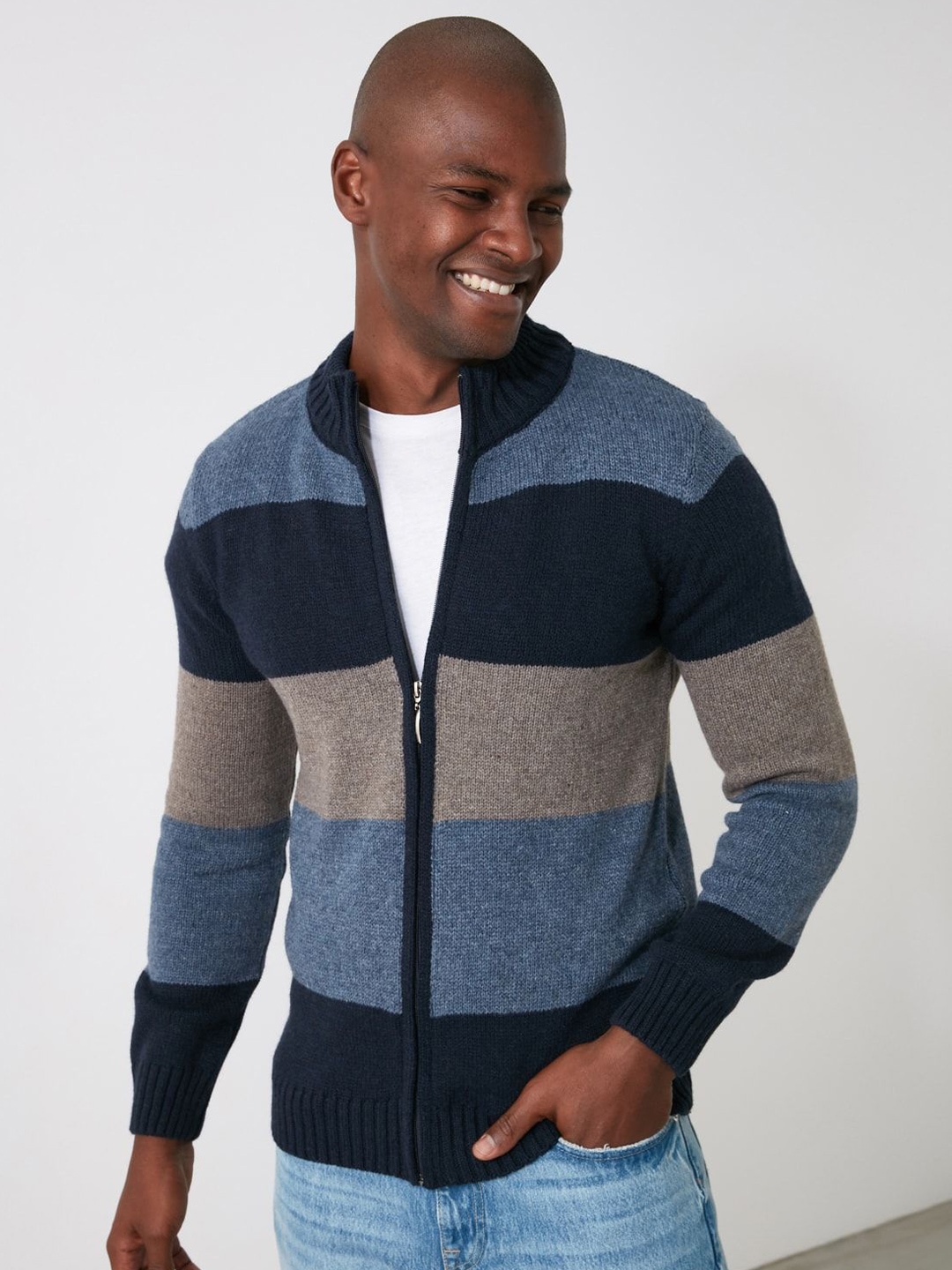 

Trendyol Men Colourblocked Front-Open Sweater, Blue