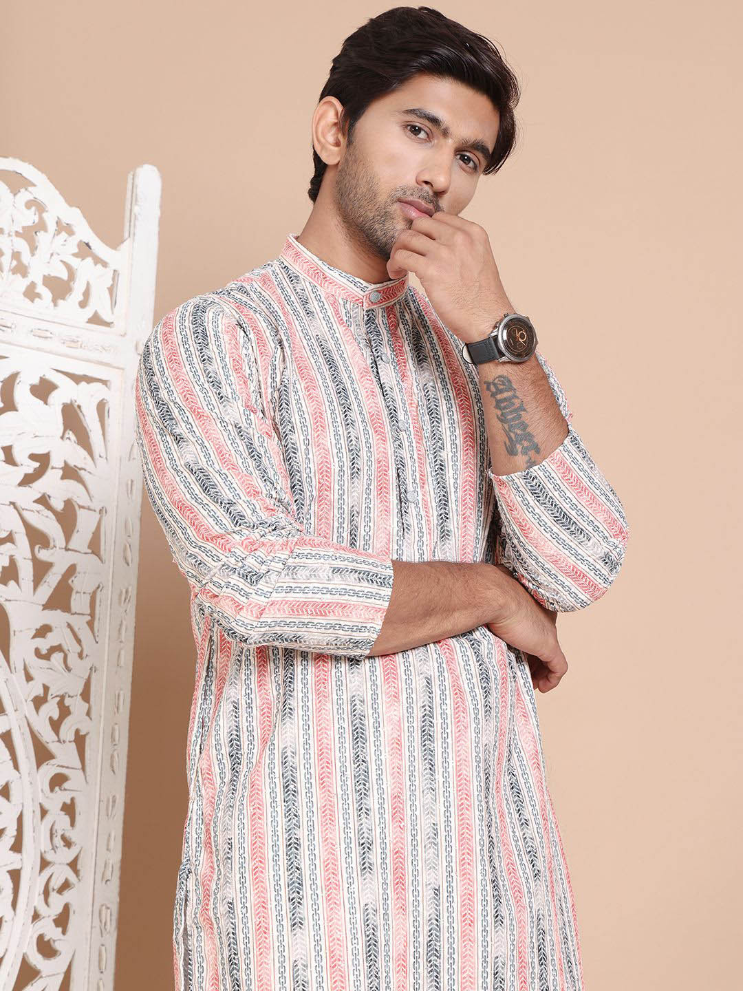 

Jompers Men Floral Printed Regular Chikankari Pure Cotton Kurta with Pyjamas, Beige