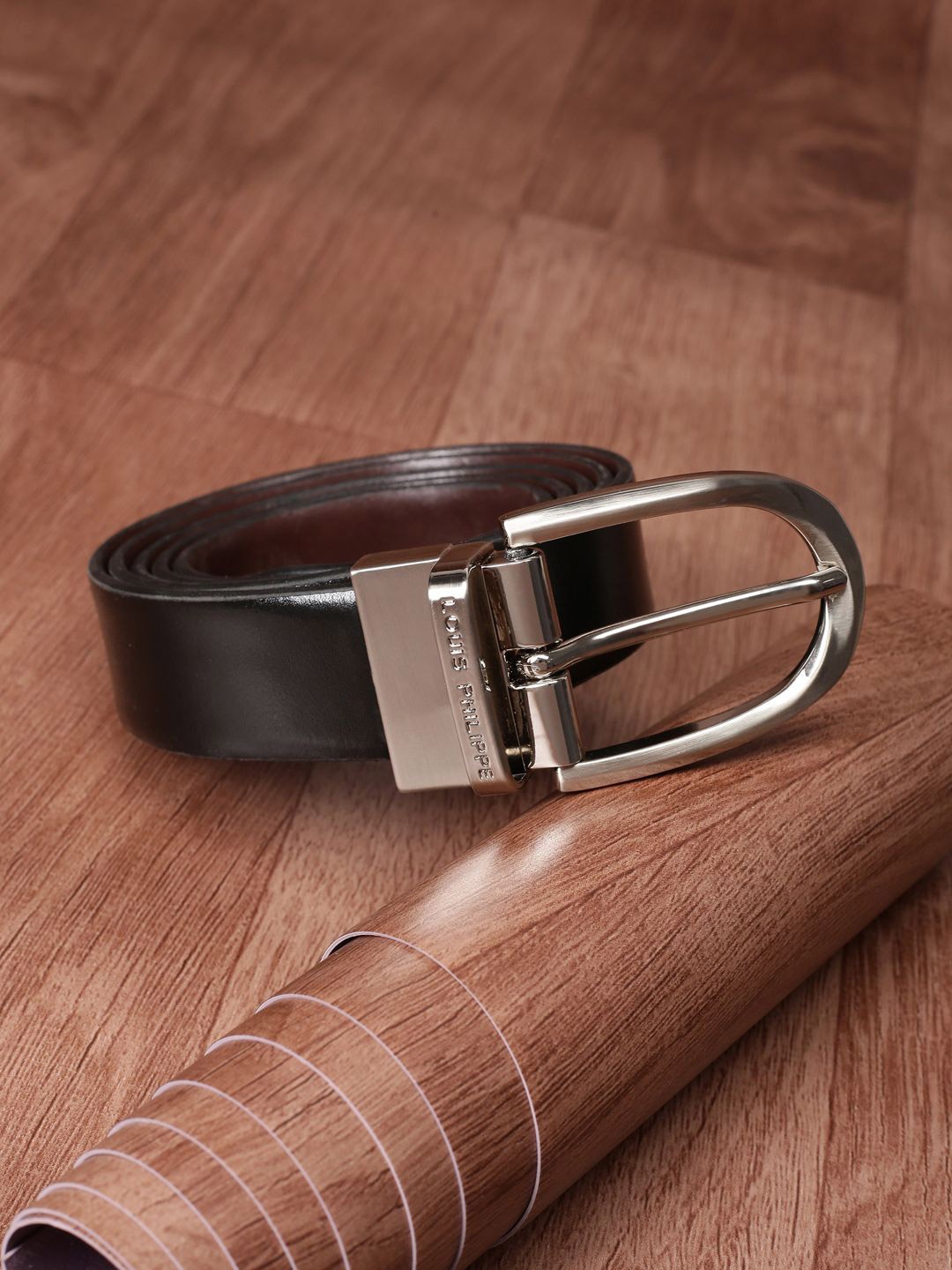 

Louis Philippe Men Tang Closure Leather Reversible Belt, Black
