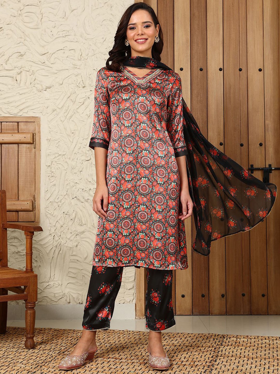 

W Women Floral Printed Regular Sequinned Kurta with Trousers & With Dupatta, Black