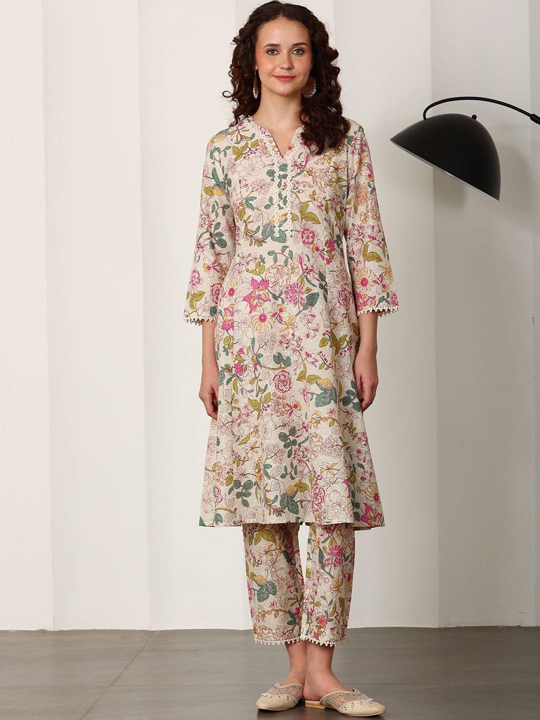 

W Women Floral Printed Regular Pure Cotton Kurta with Trousers, Off white