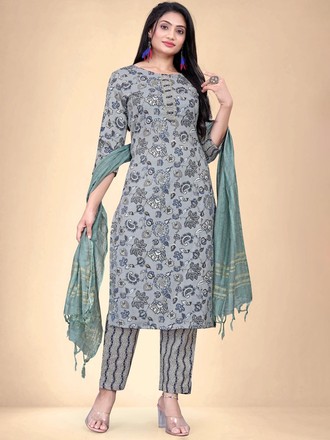 

Abhilasha Women Floral Printed Regular Kurta with Trousers & With Dupatta, Grey