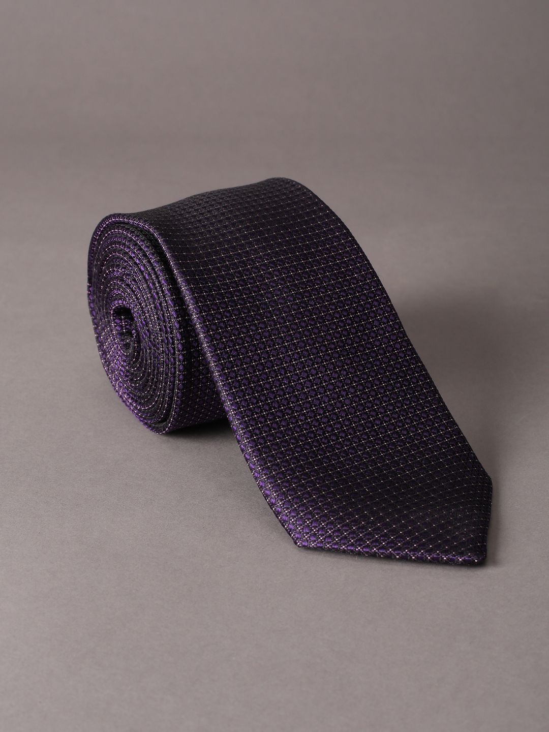 

Peter England Men Woven Design Broad Tie, Purple