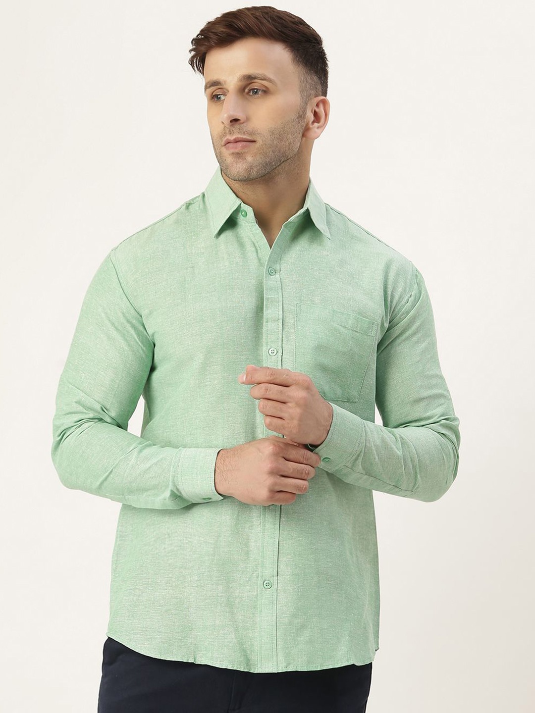 

KLOSET BY RIAG Men Classic Cutaway Collar Solid Cotton Casual Shirt, Green