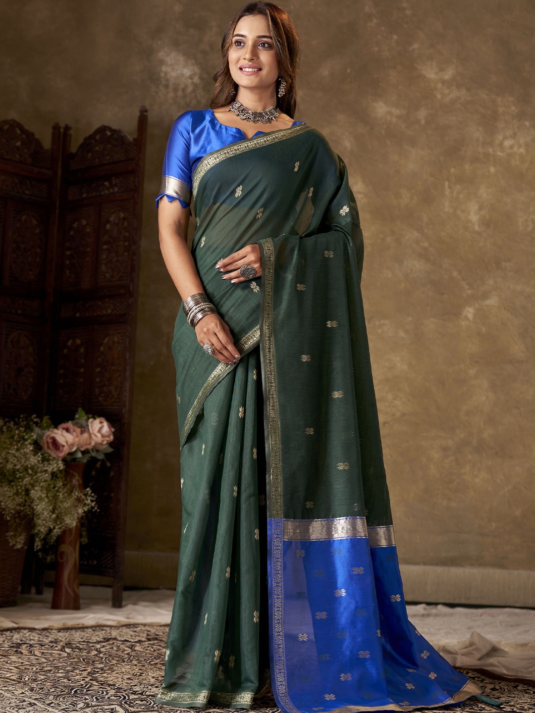 

KAYOMMI Ethnic Motifs Zari Pure Cotton Banarasi Saree, Green
