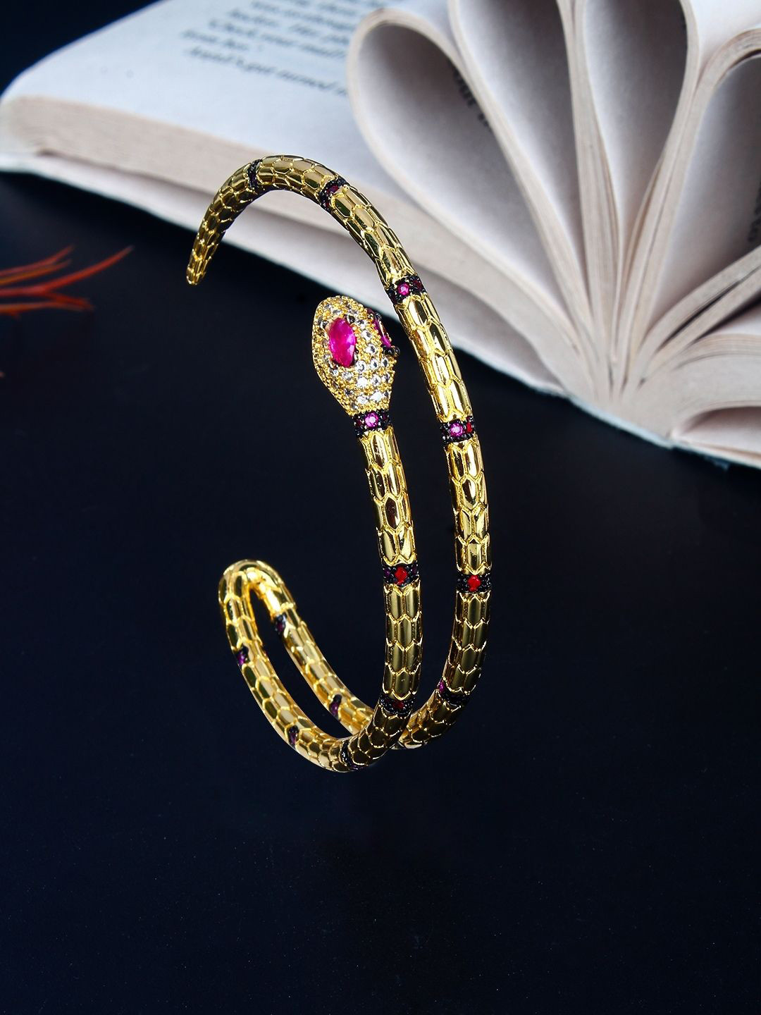 

KPOP Cubic Zirconia Studded Gold-Plated Cuff Bracelet