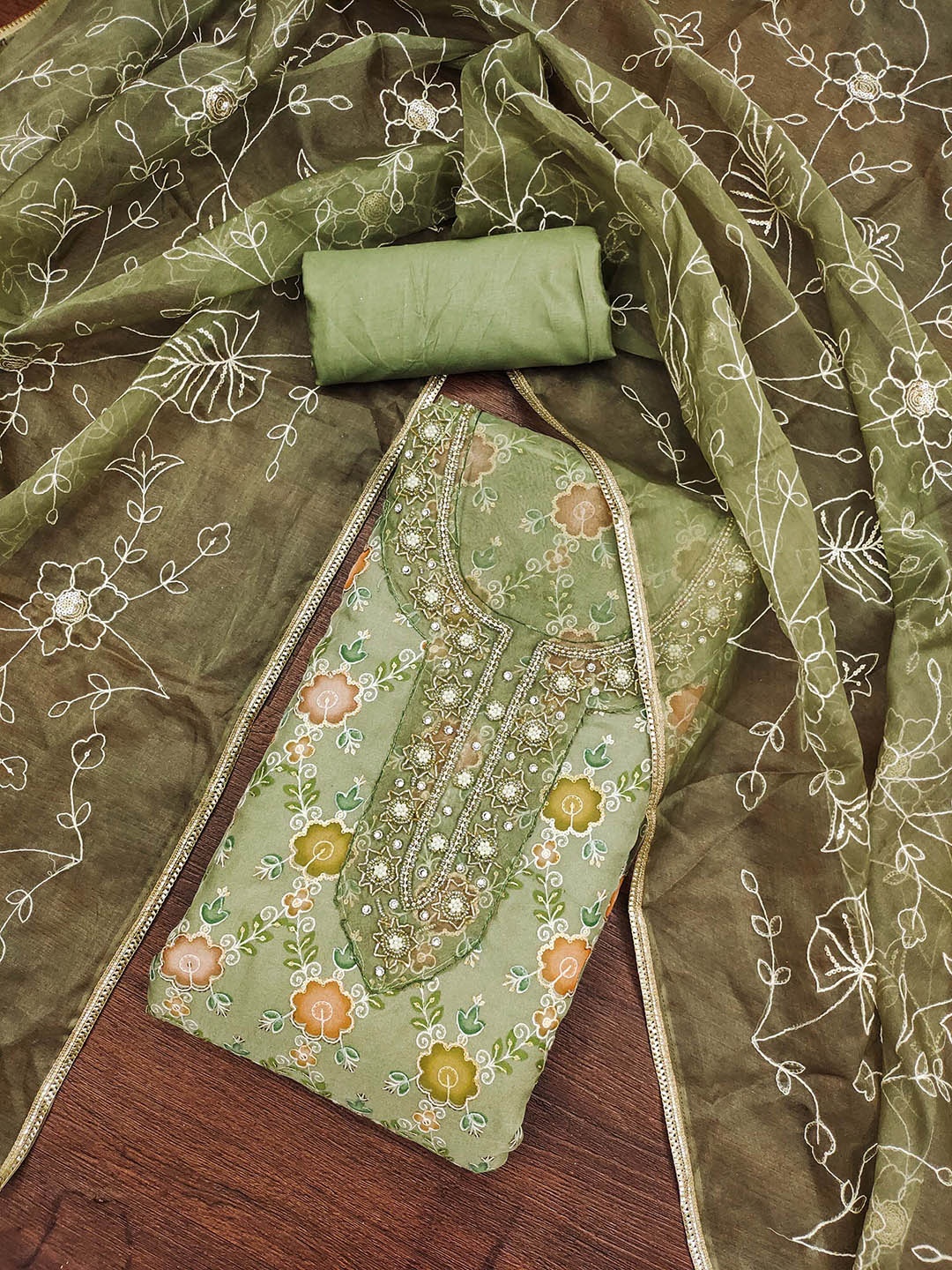 

Maroosh Floral Embroidered Beads and Stones Organza Unstitched Dress Material, Green