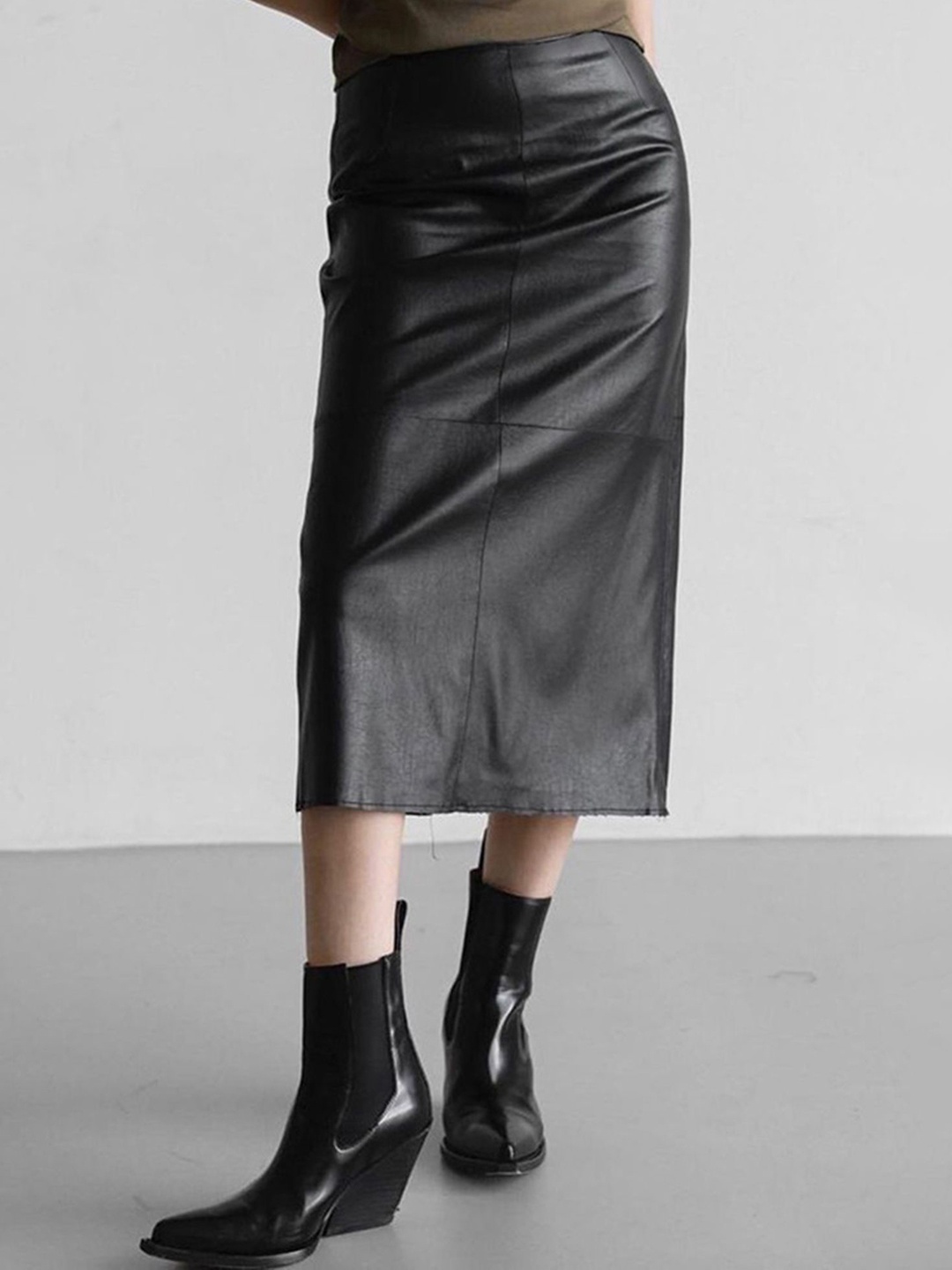 

LULU & SKY Straight Midi Skirts, Black