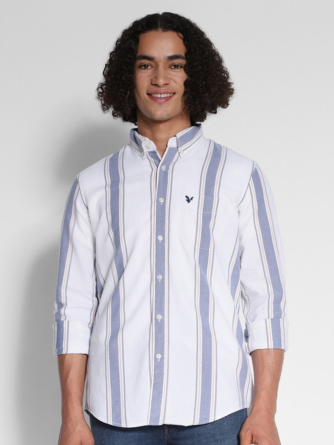 

AMERICAN EAGLE OUTFITTERS Men Vertical Striped Cotton Slim Fit Casual Shirt, White