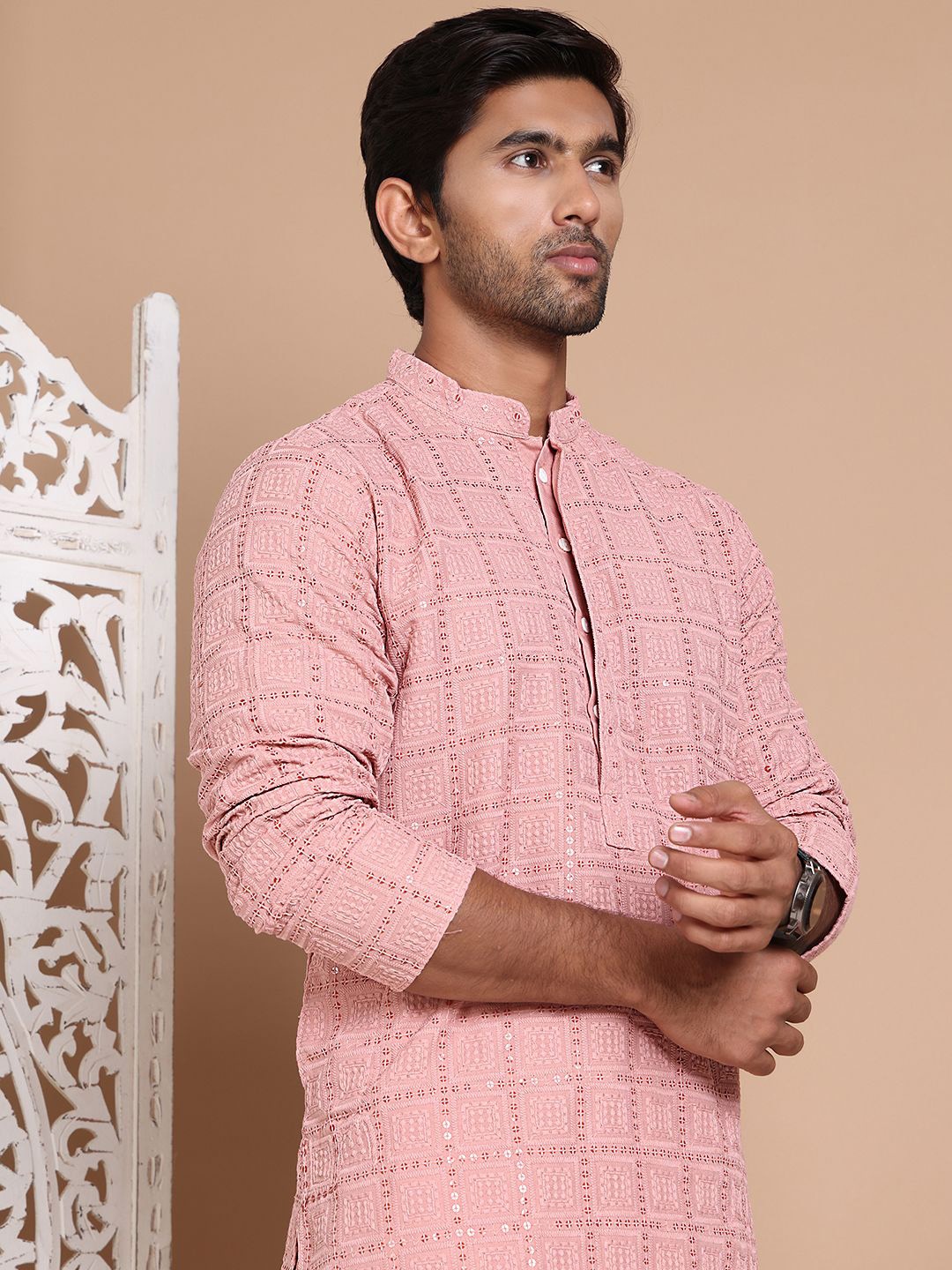 

Jompers Men Embroidered Regular Sequinned Kurta with Pyjamas, Peach