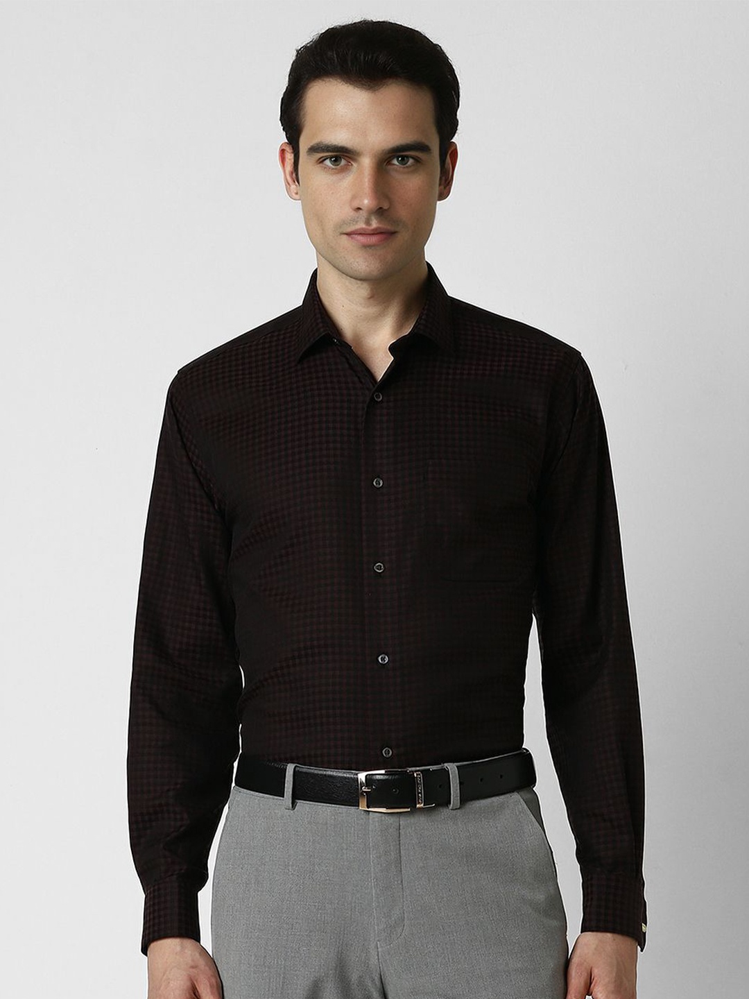 

Van Heusen Men Spread Collar Checked Cotton Formal Shirt, Brown
