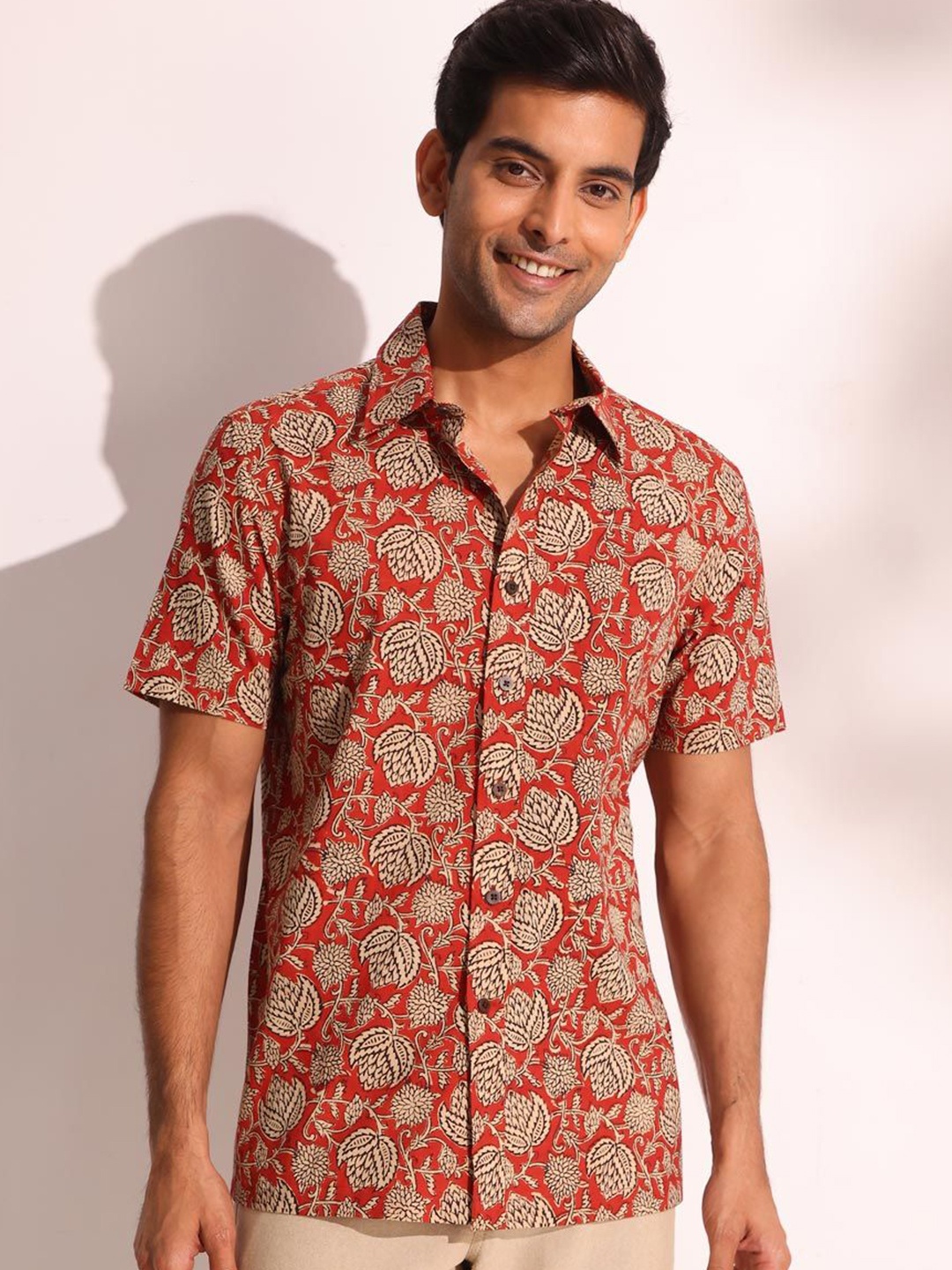 

Fabindia Men Spread Collar Ethnic Motifs Printed Cotton Casual Shirt, Red