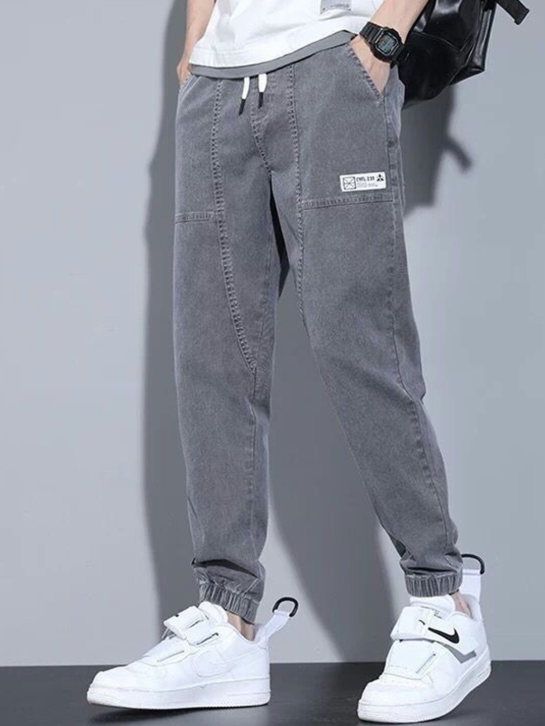 

StyleCast Men Clean Look Stretchable Jogger Jeans, Grey