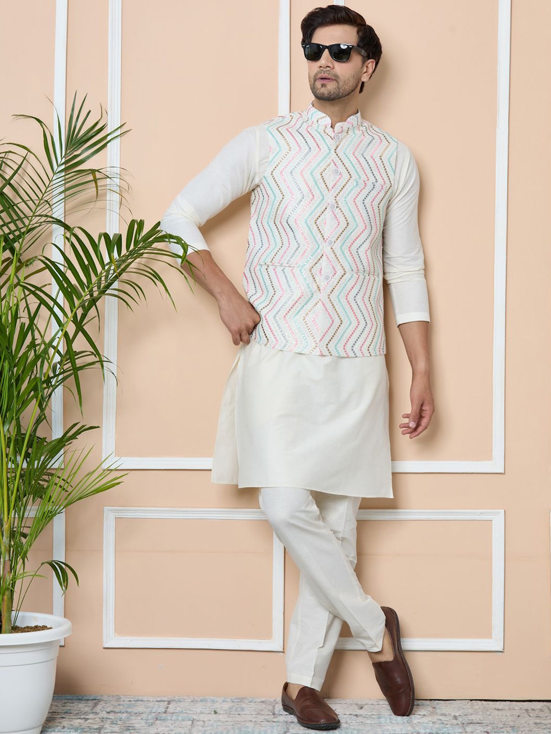 

See Designs Men Regular Sequinned Pure Cotton Kurta with Pyjamas, White