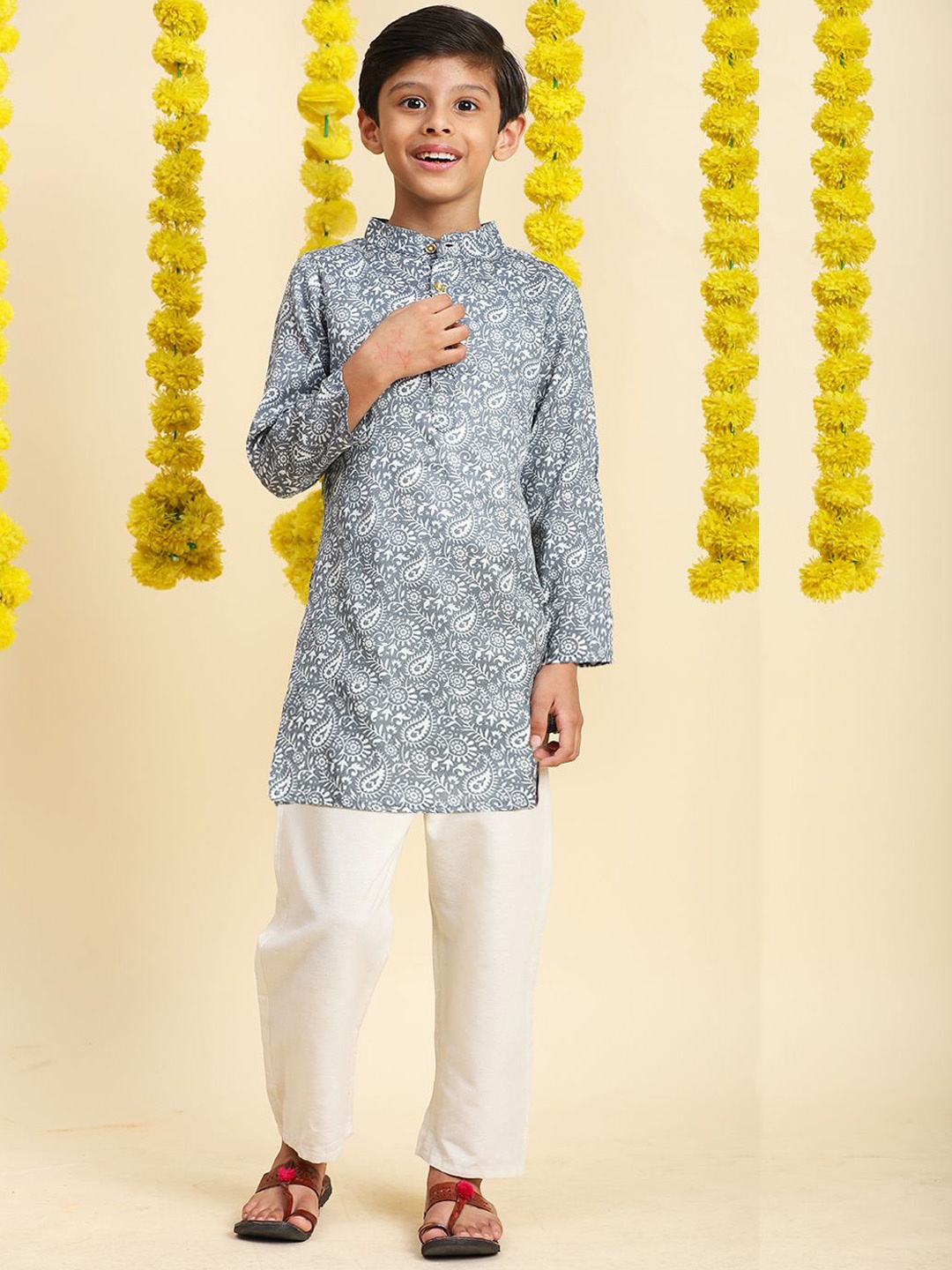 

Cutiekins Boys Paisley Printed Regular Cotton Kurta with Pyjamas, Grey