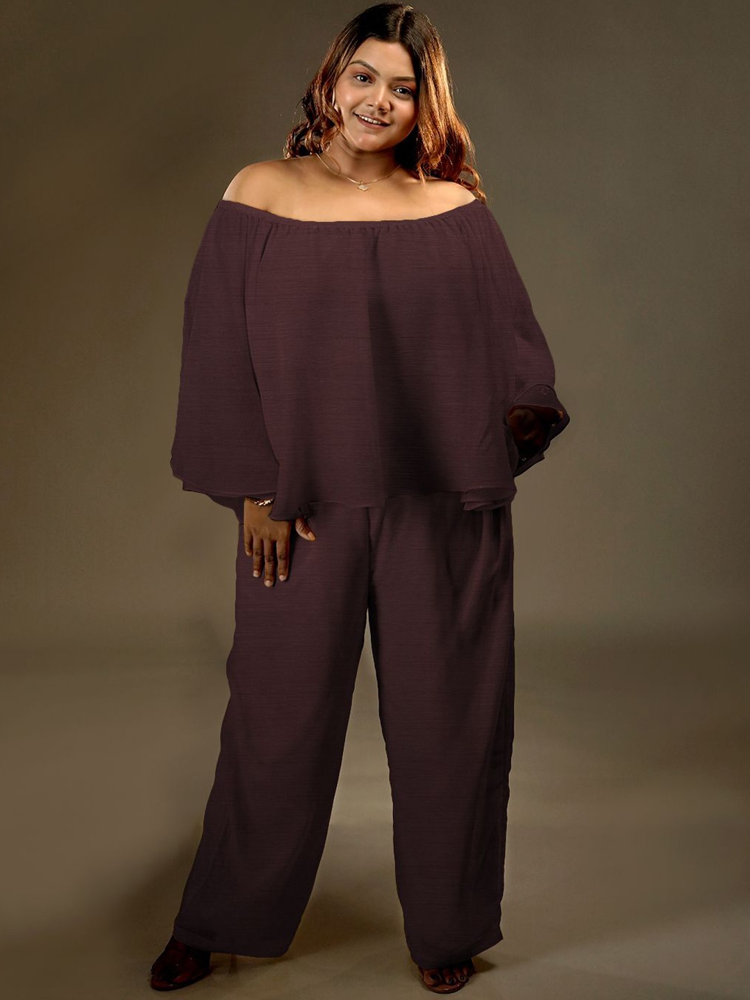 

Zink Curve Off-Shoulder Relaxed-Fit Top & Trouser Co-Ords, Maroon