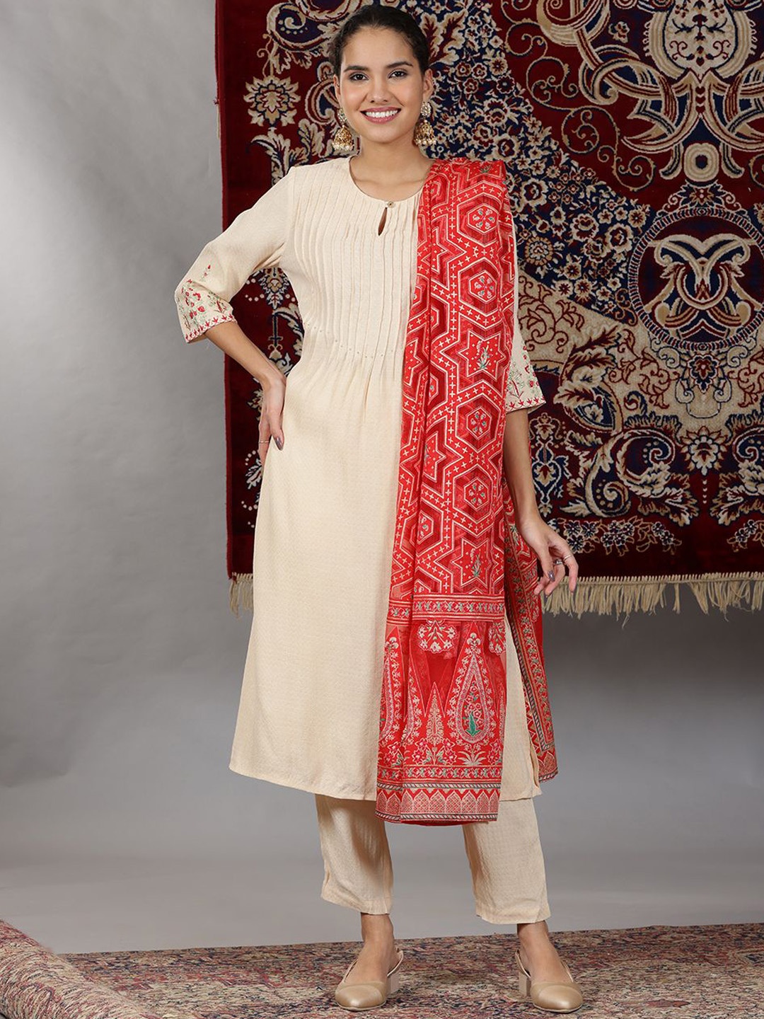 

AURELIA Women Regular Sequinned Kurta with Trousers & With Dupatta, Beige