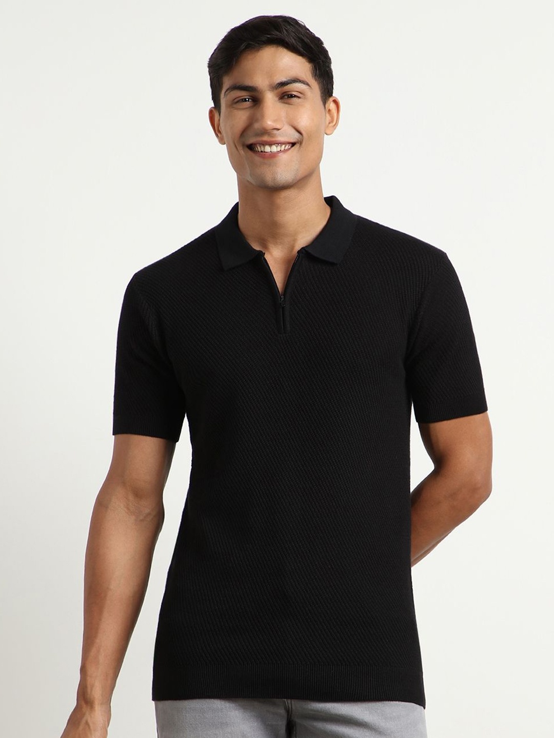 

NOBERO Men Polo Textured T-shirts, Black