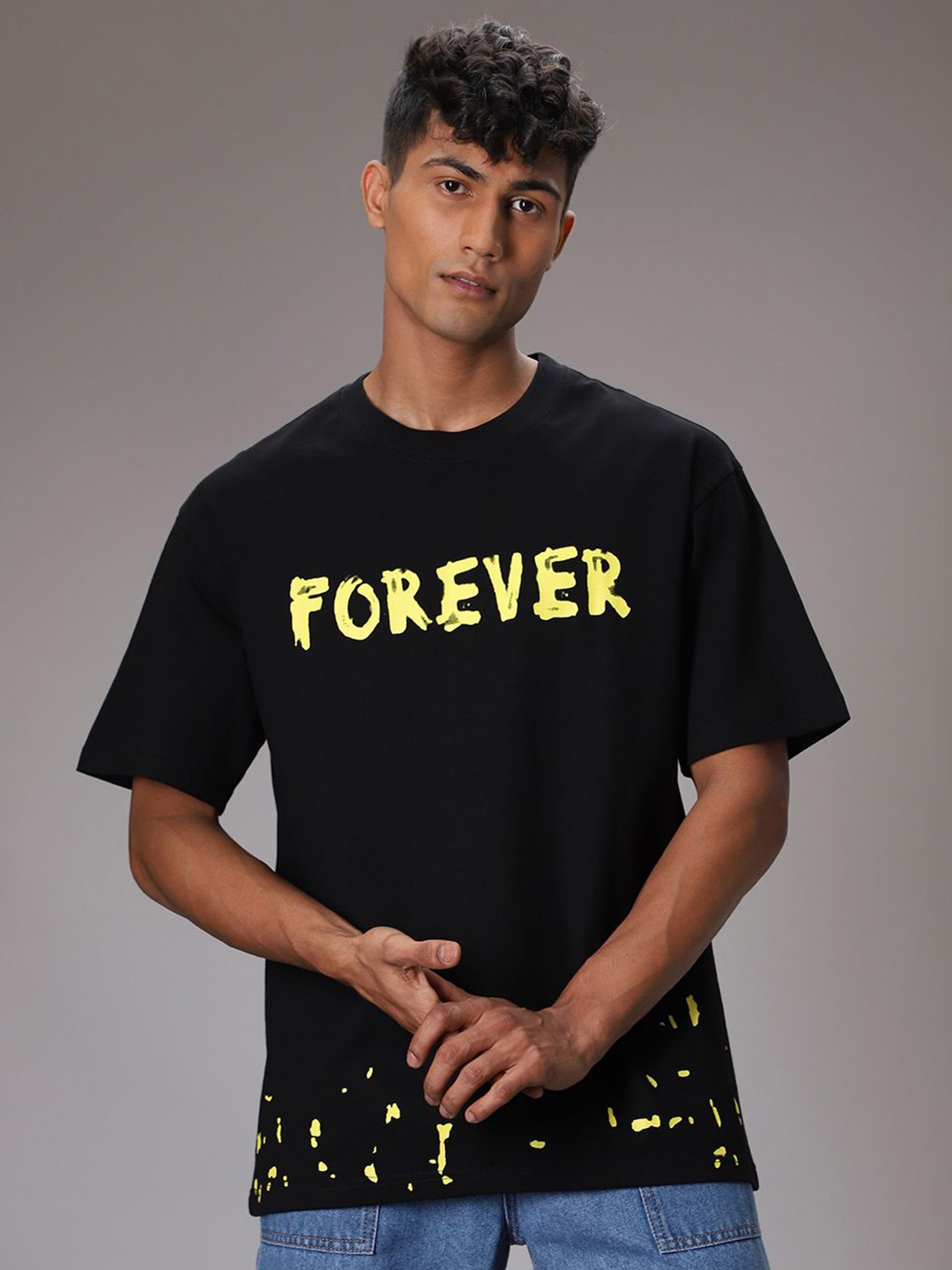 

Banana Club Men Typography Printed T-shirt, Black