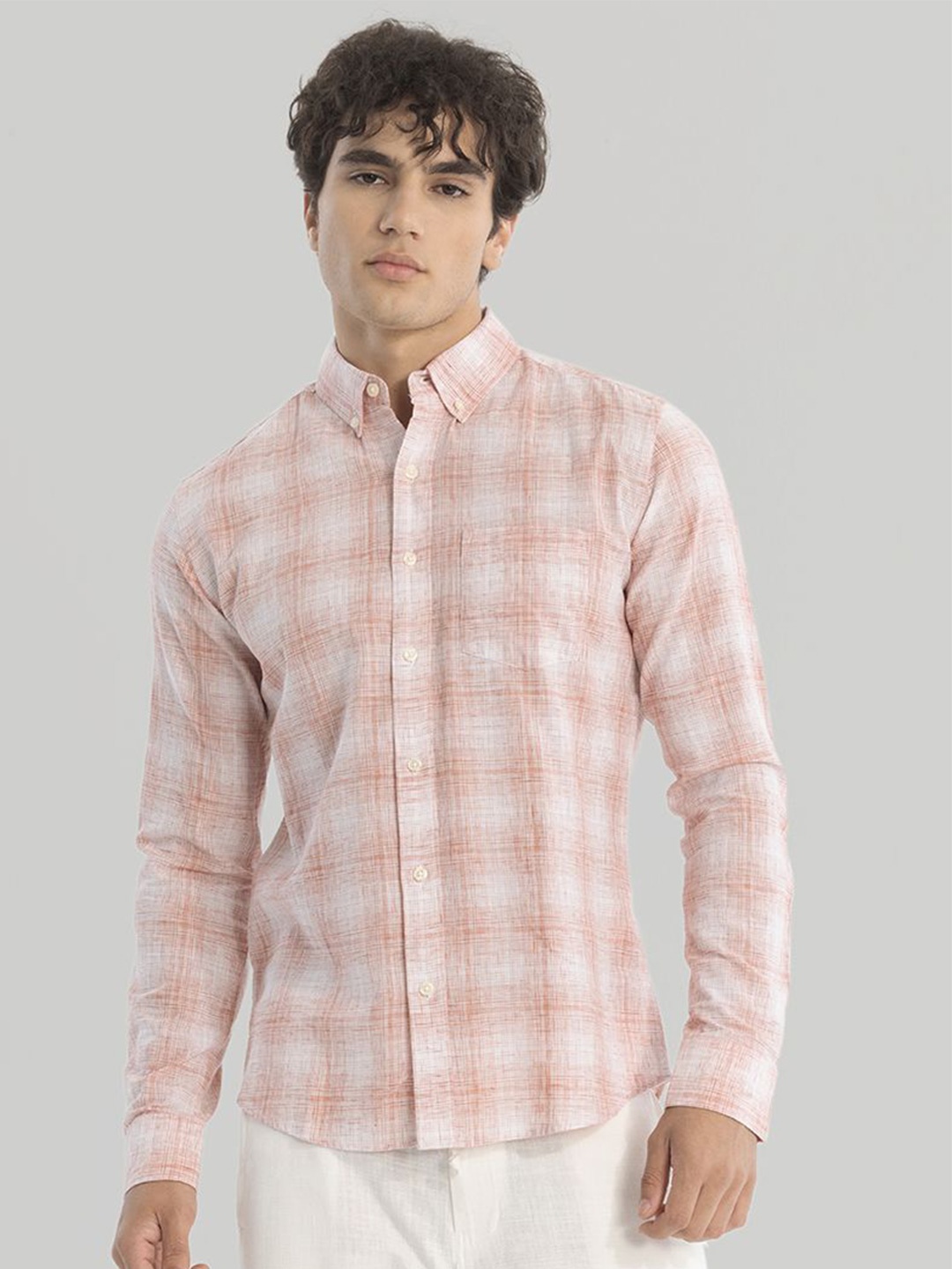 

Snitch Men Smart Slim Fit Opaque Checked Casual Shirt, Peach