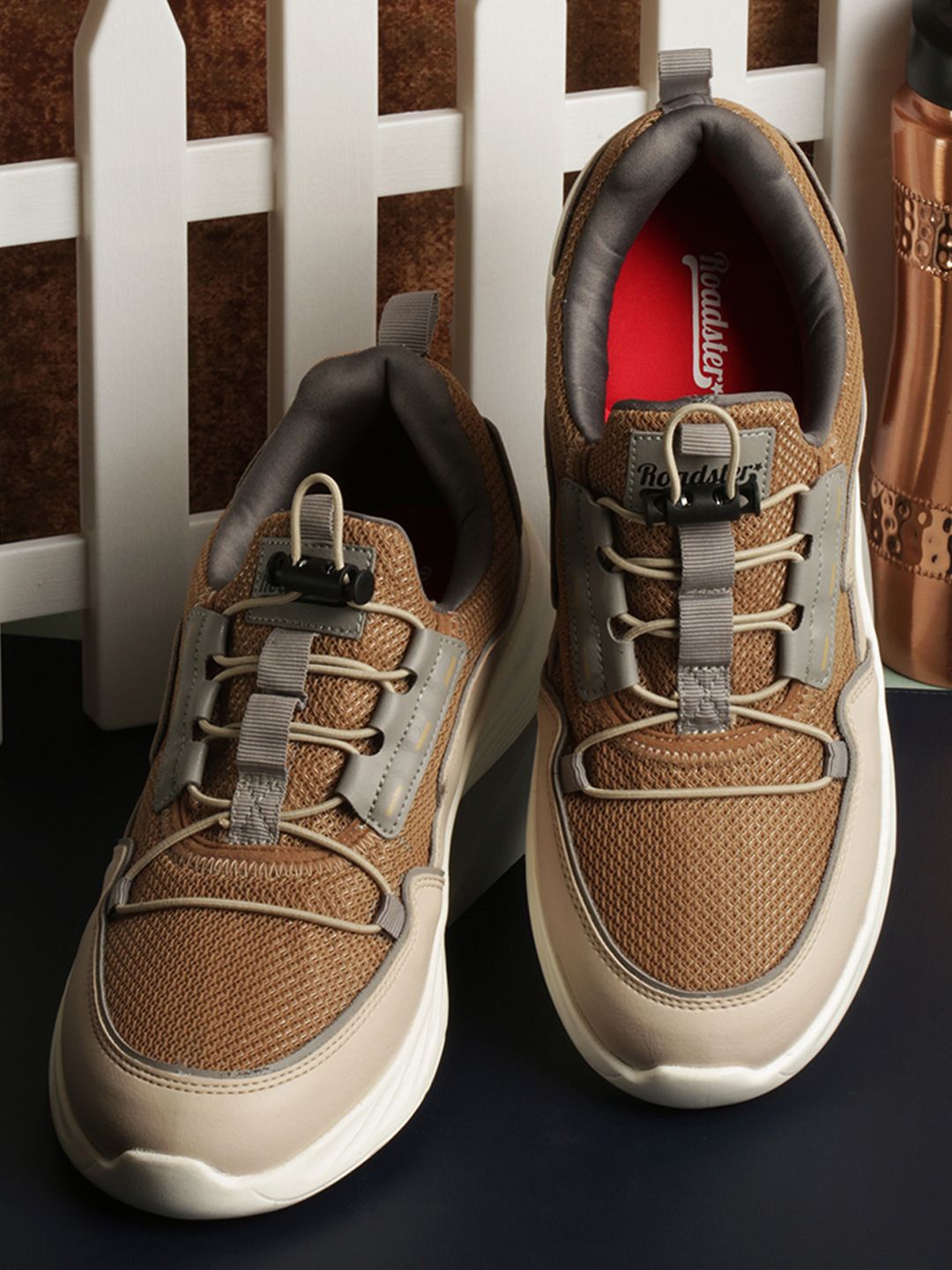 

The Roadster Lifestyle Co Men Lightweight Casual Sneakers, Beige