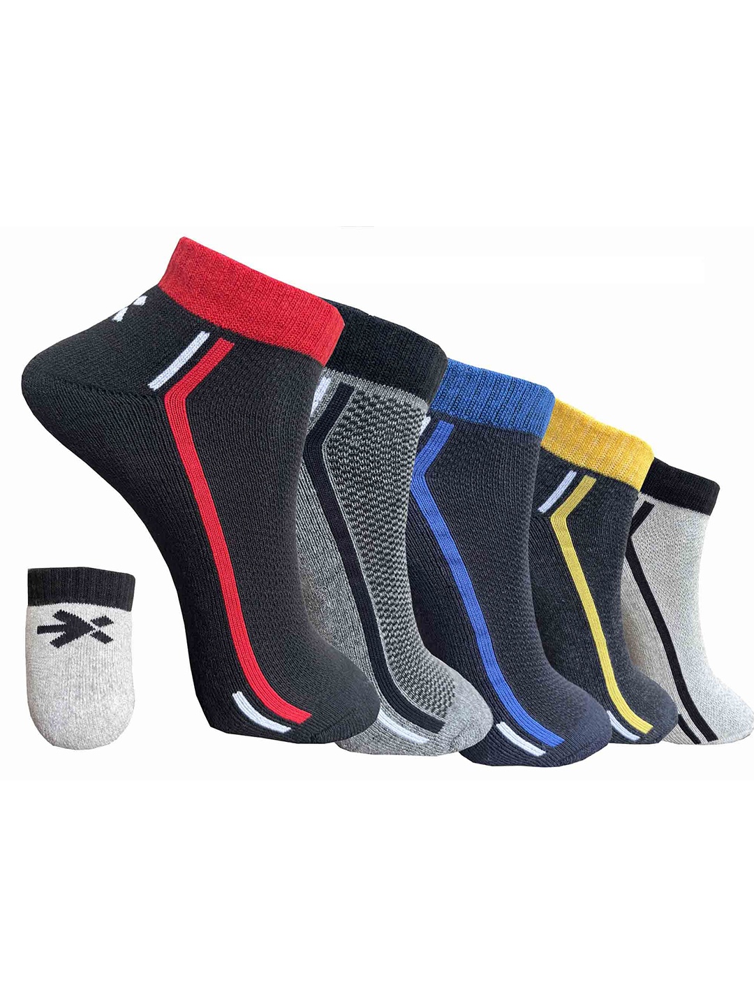 

HRX by Hrithik Roshan Women Pack Of 5 Striped Ankle-Length Socks, Black