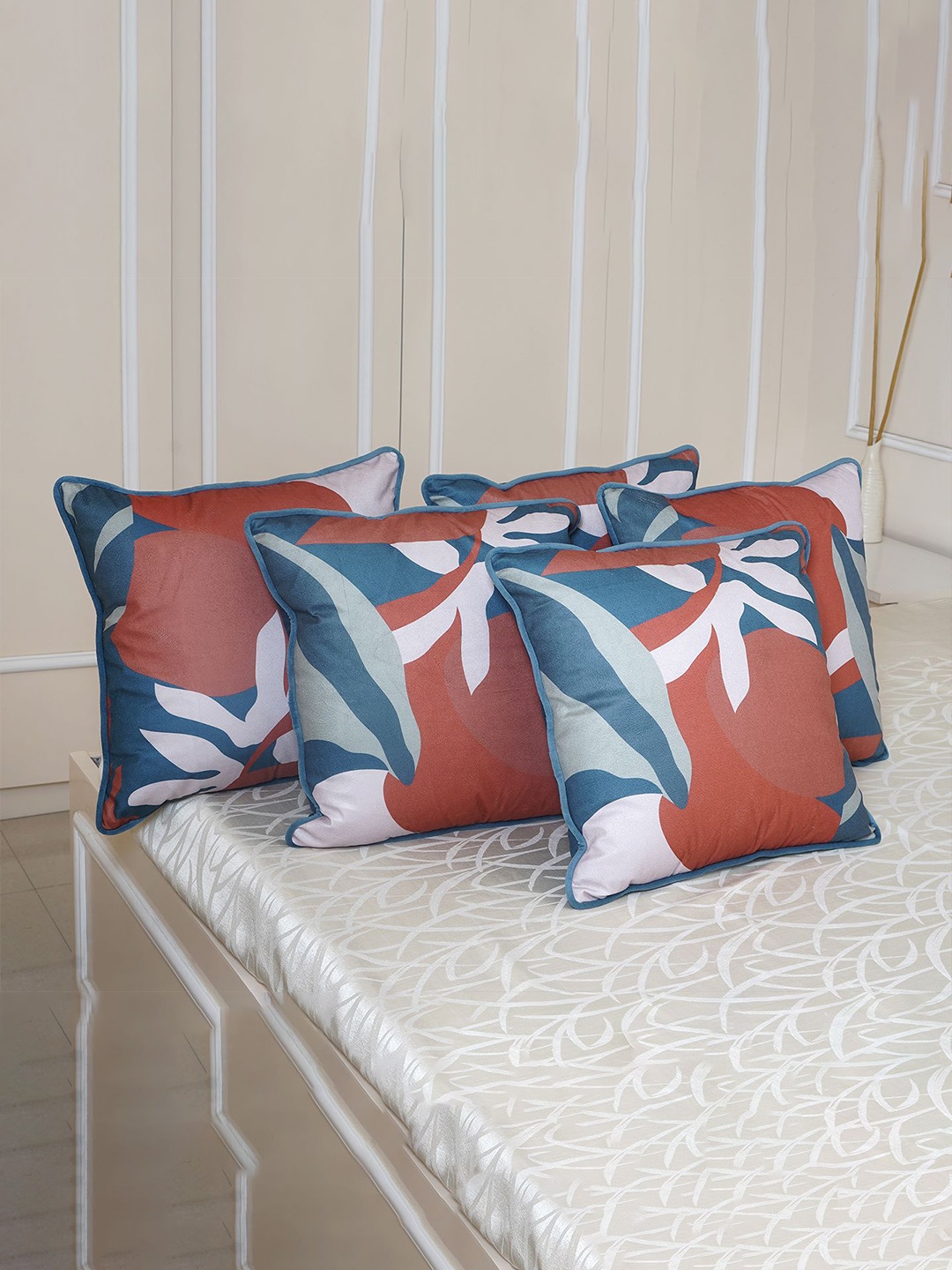 

SANSKRUTIHOMES Blue & White Set of 5 Floral Velvet Square Cushion Covers