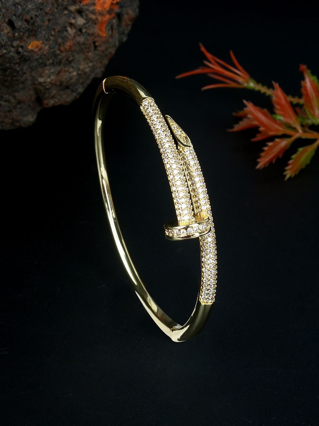 

KPOP Brass Gold-Plated Cubic Zirconia Bangle-Style Bracelet