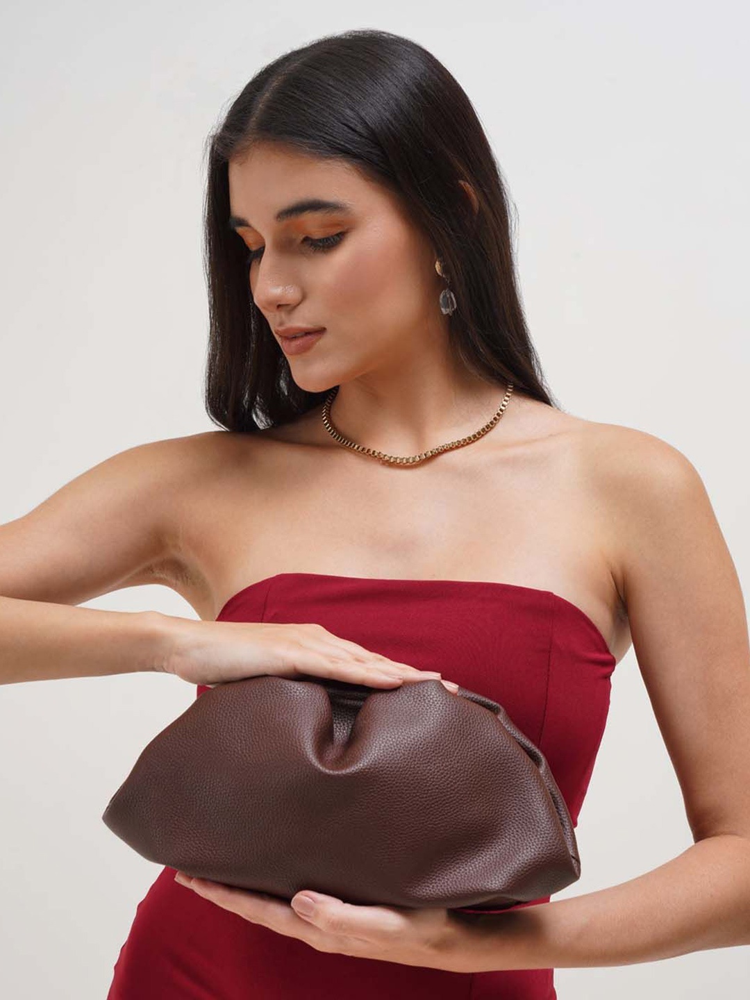 

CARRY CITY Textured Potli Clutch, Coffee brown