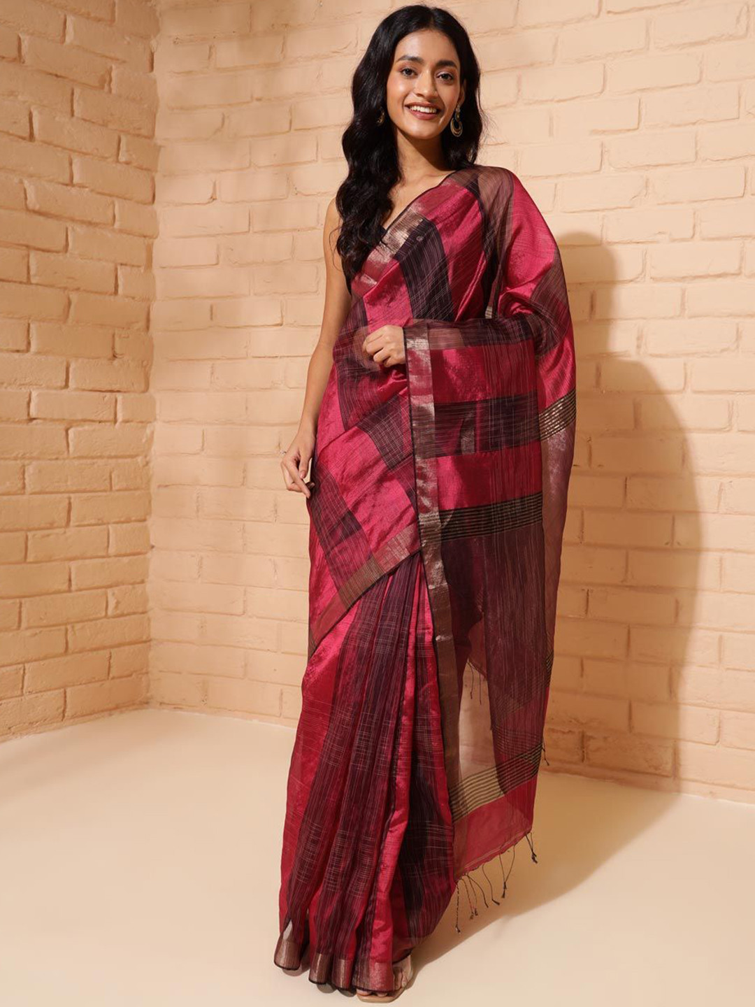 

Fabindia Woven Design Zari Saree, Burgundy