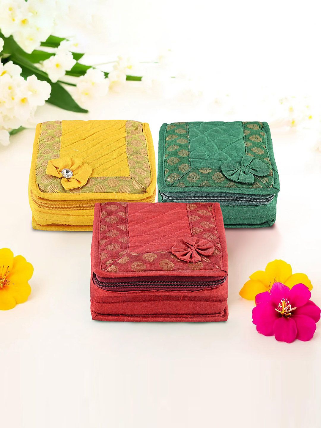 

Kuber Industries Yellow & Green 3 Pieces Printed Jewellery Organisers