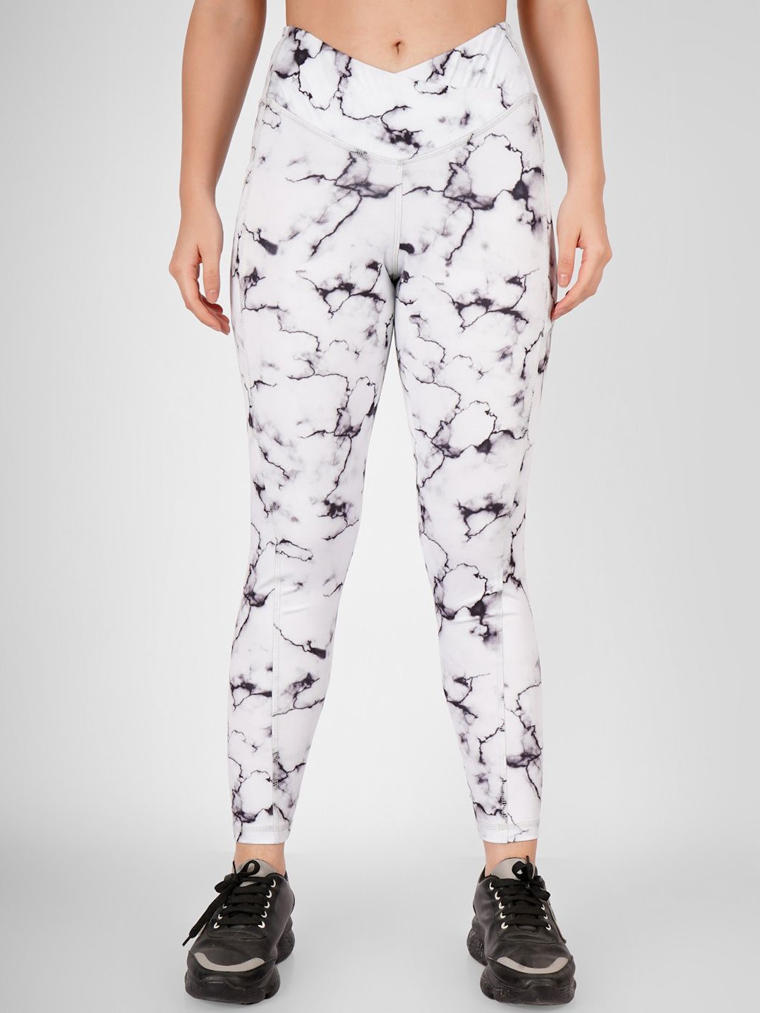

IMPERATIVE Women Abstract Printed Ankle-Length Tights, White
