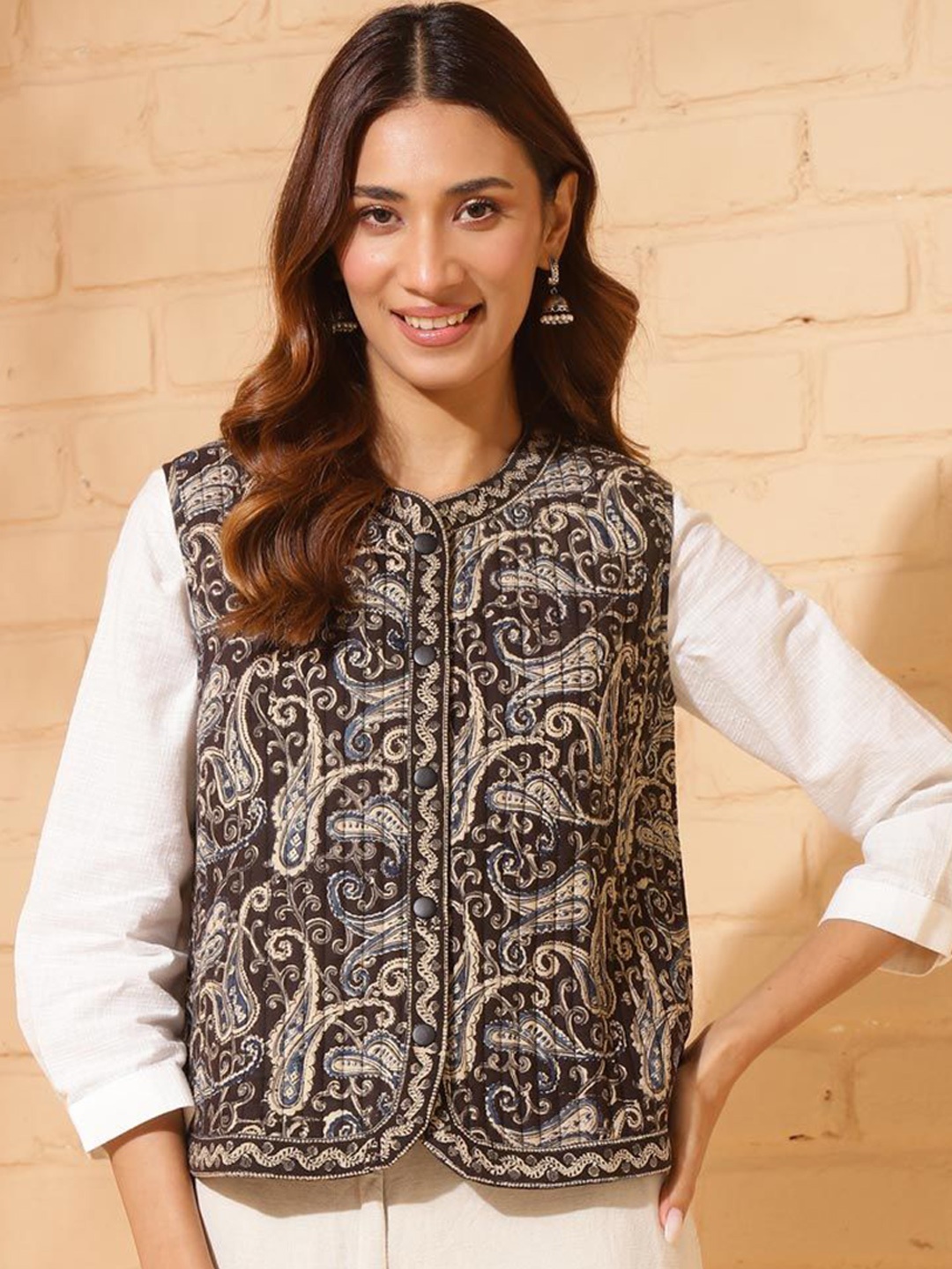 

Fabindia Cotton Kalamkari Printed Jacket, Black