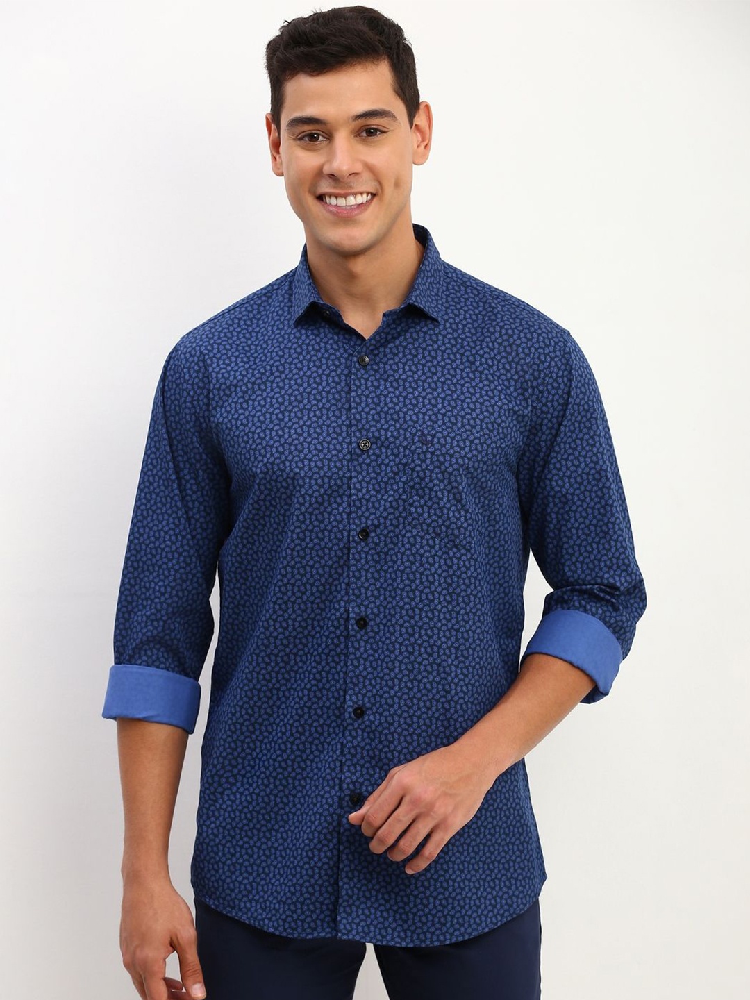 

Allen Solly Men Spread Collar Micro Ditsy Printed Cotton Slim Fit Casual Shirt, Navy blue