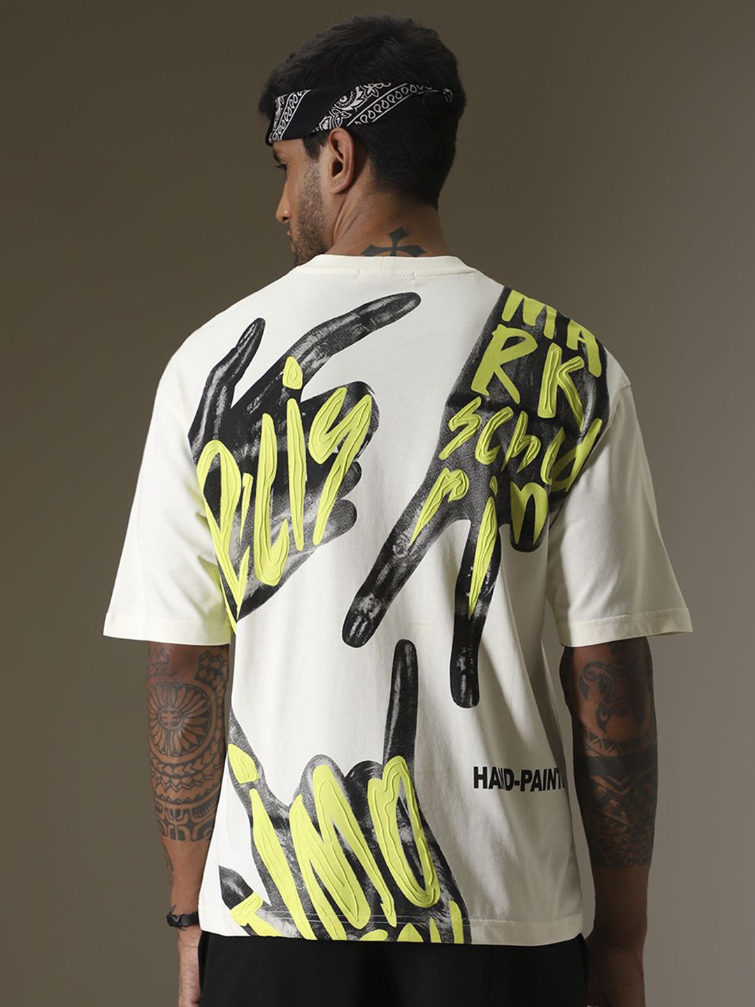 

Banana Club Men Typography Printed T-shirt, White