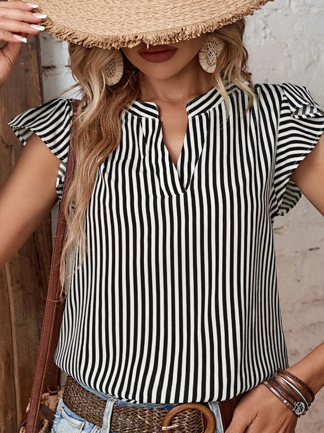 

KPOP Women Vertical Striped Mandarin Collar Top, White