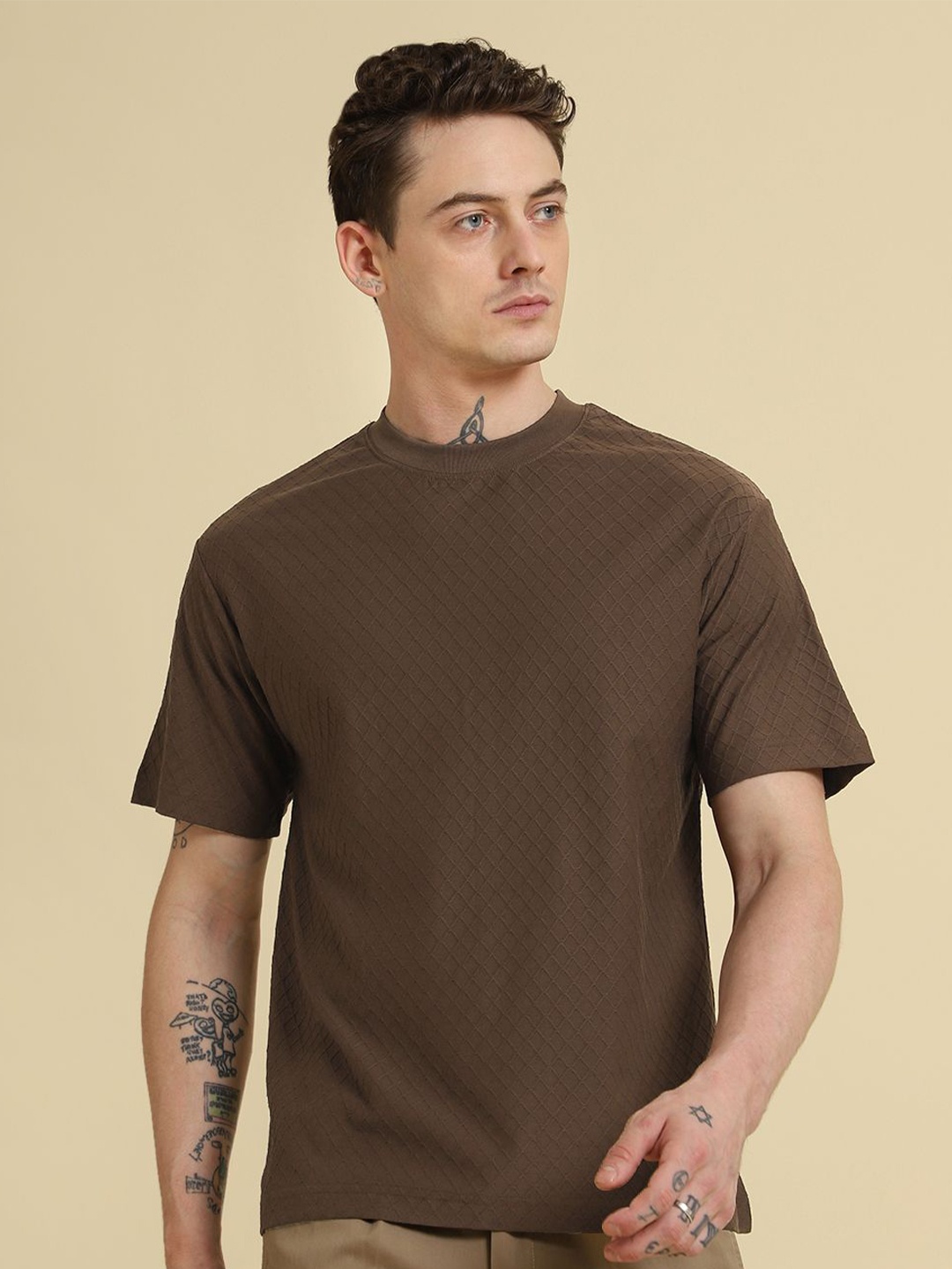 

Banana Club Men Monochrome T-shirt, Brown