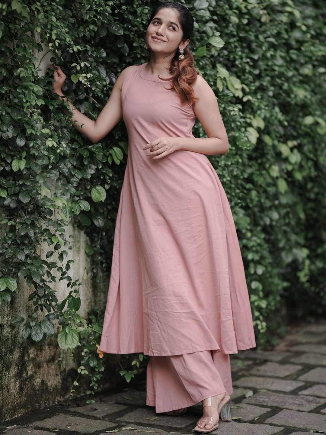 

Anni Designer Round Neck Regular Anarkali Kurta with Trousers, Pink