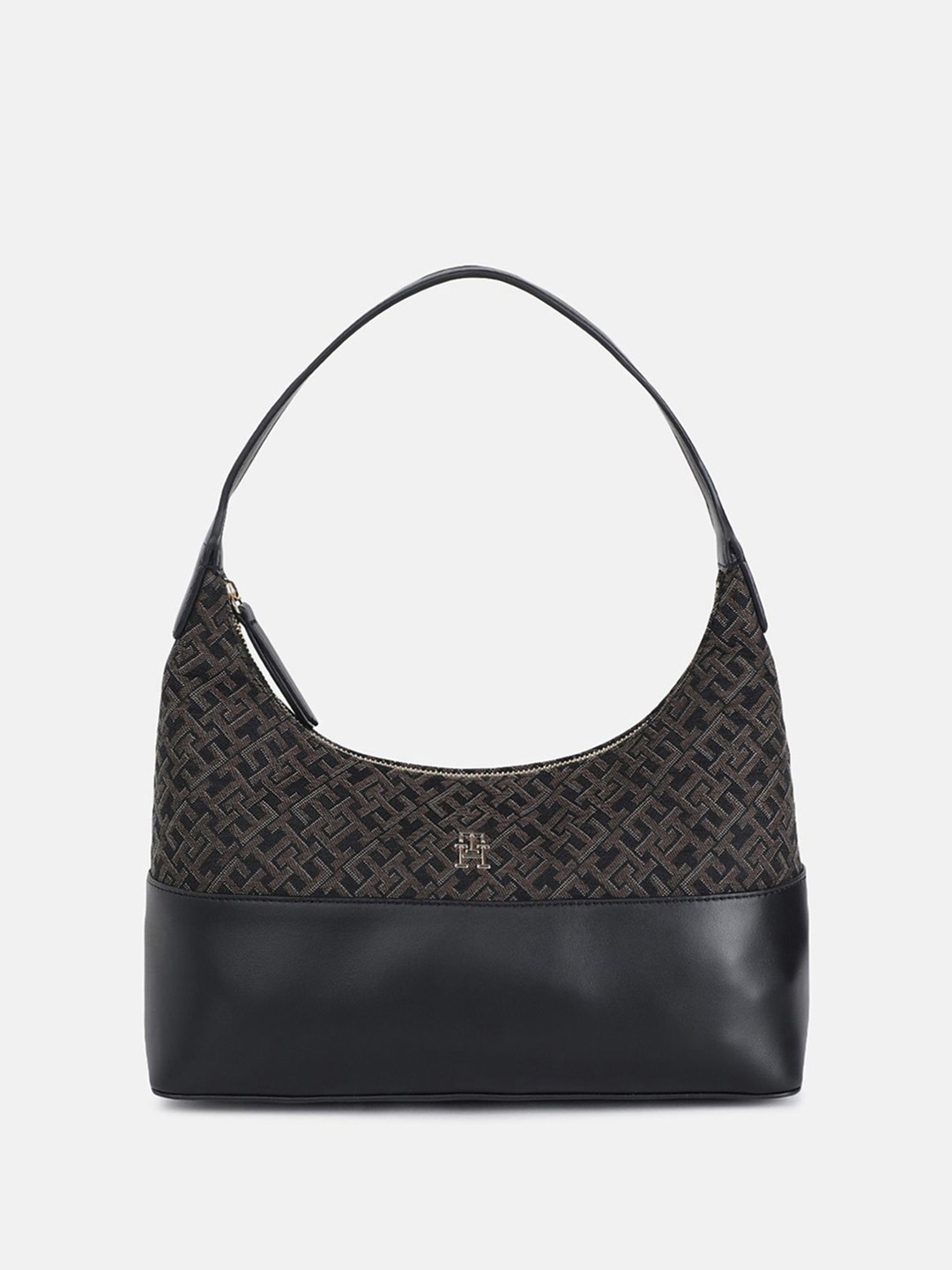

Tommy Hilfiger Women Half Moon Sling Bag, Black