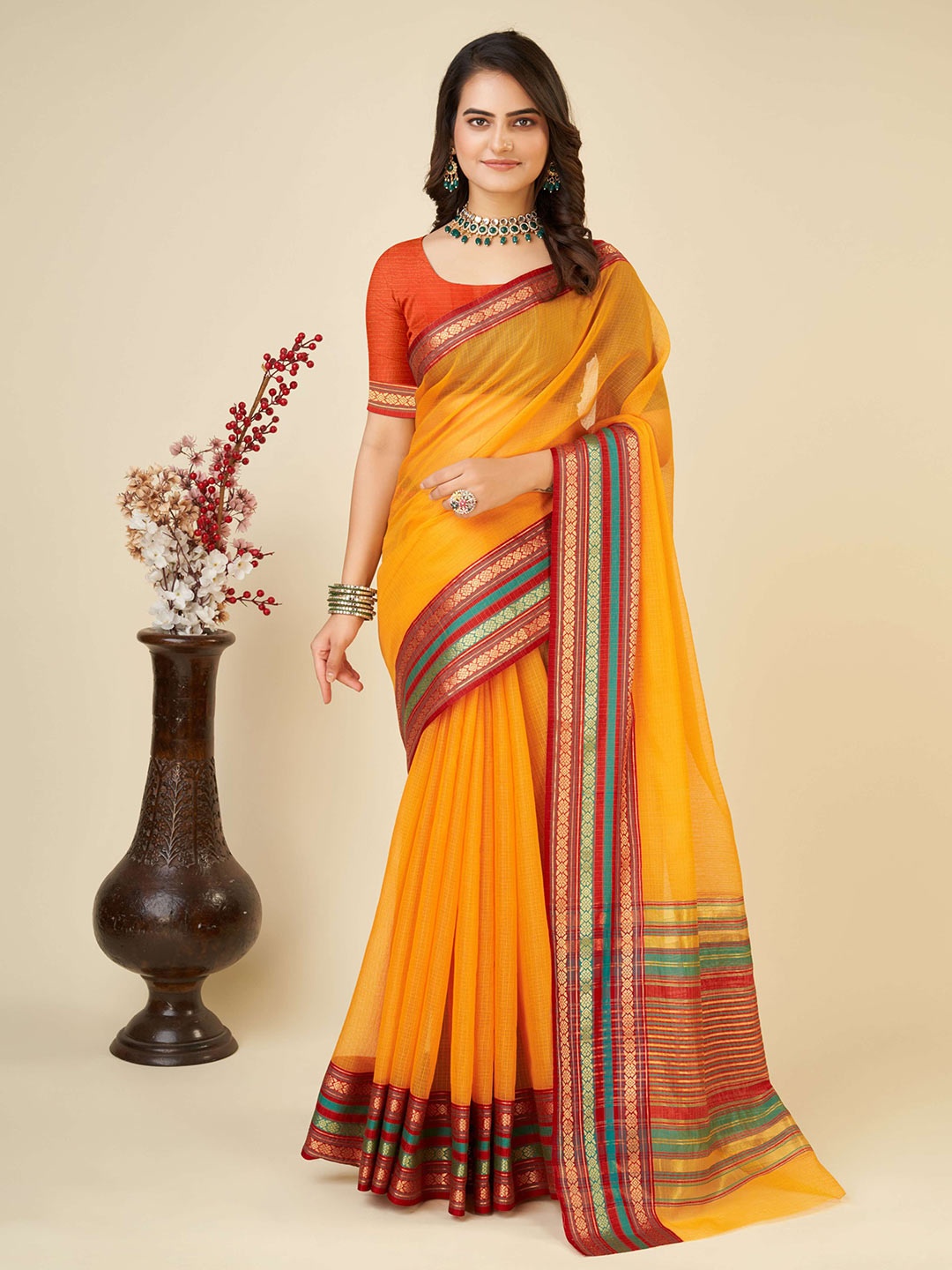 

Kriyansh Woven Design Zari Banarasi Celebrity Saree, Mustard