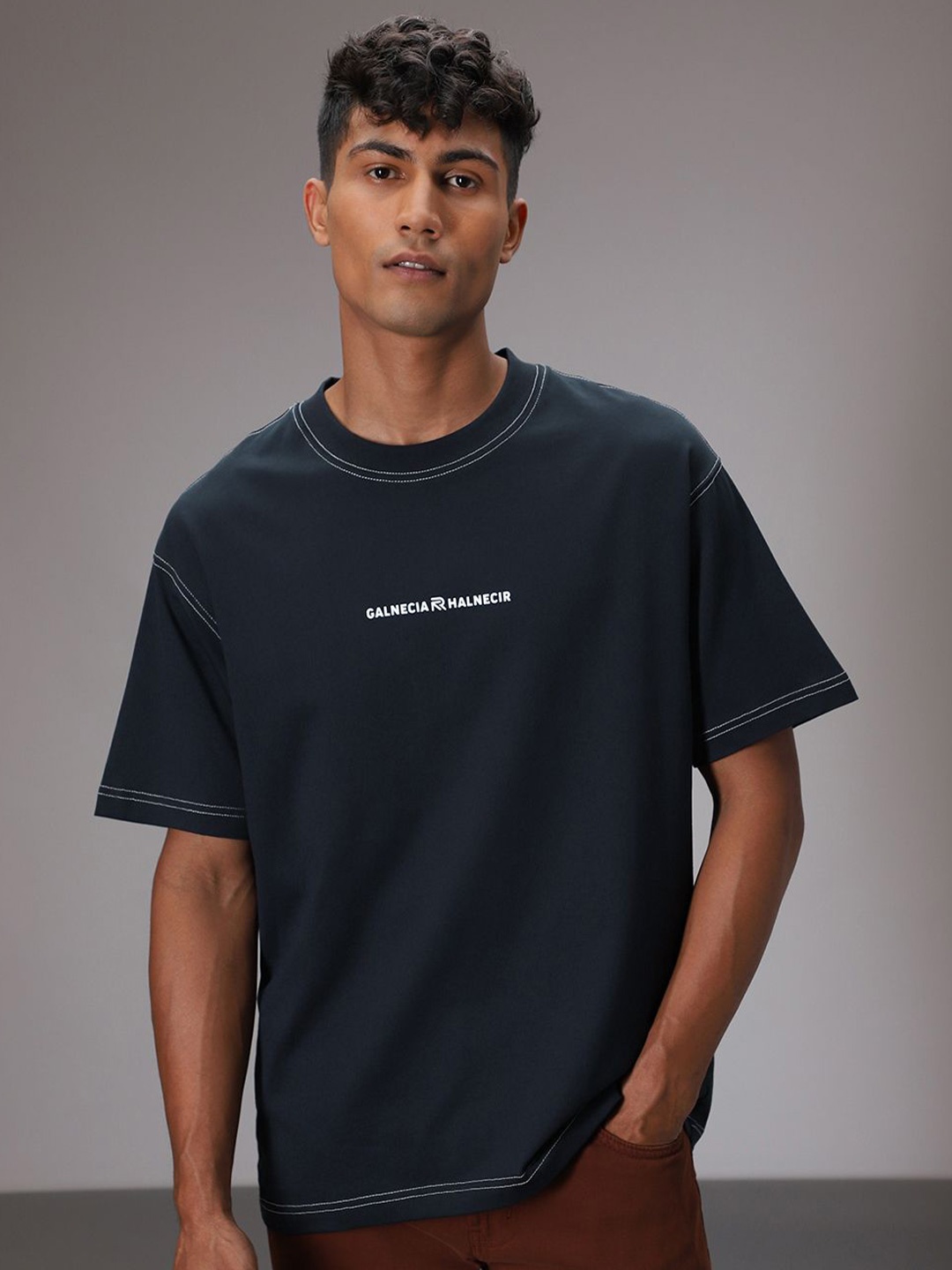 

Banana Club Men Typography Printed T-shirt, Blue