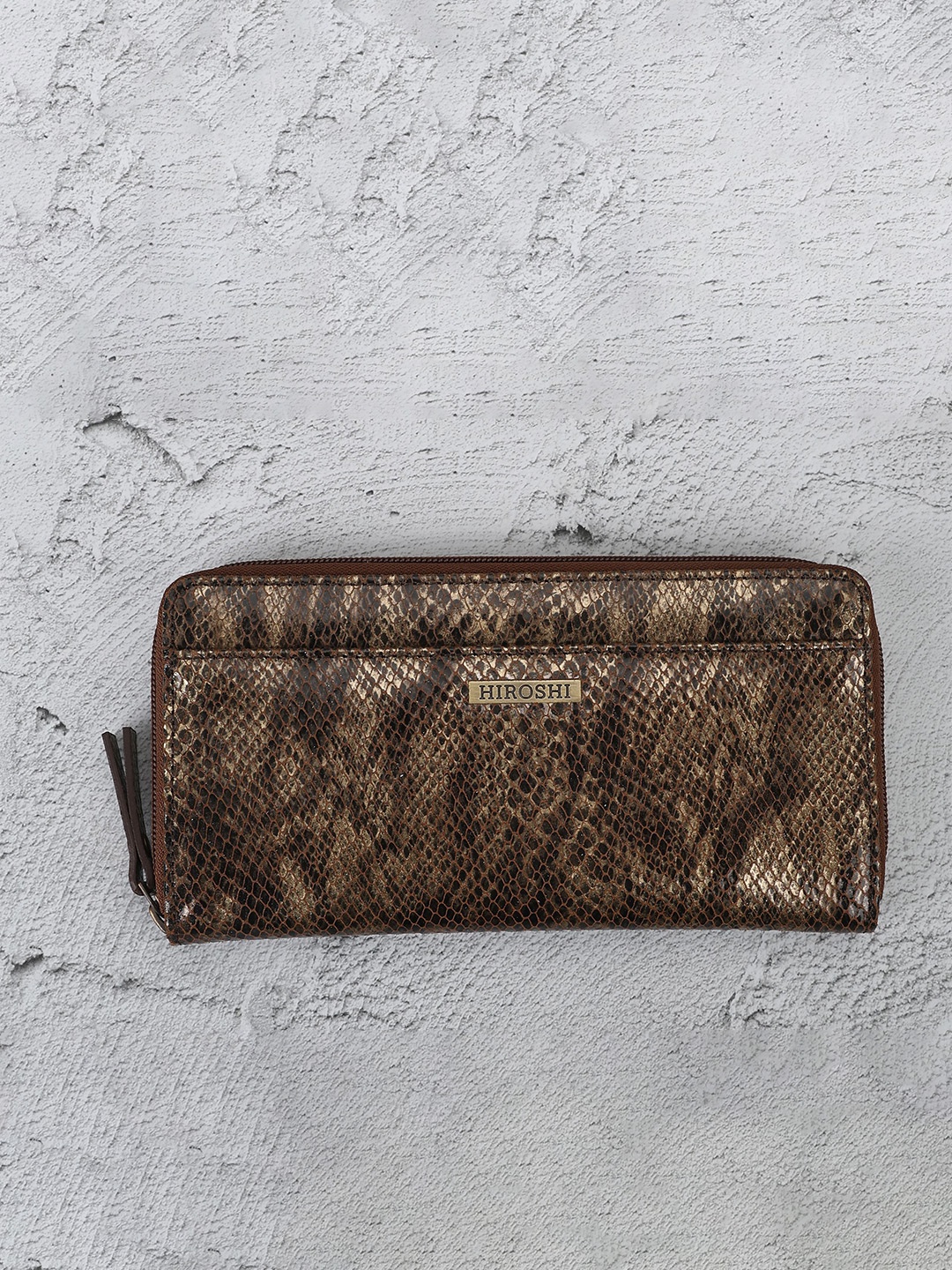 

HIROSHI Women Textured Leather Zip Around Wallet, Gold