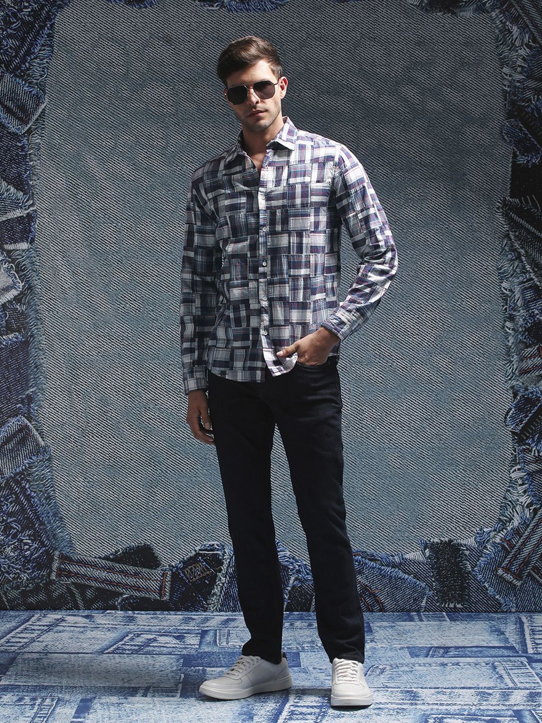 

Henceforth Men Spread Collar Checked Cotton Casual Shirt, Blue