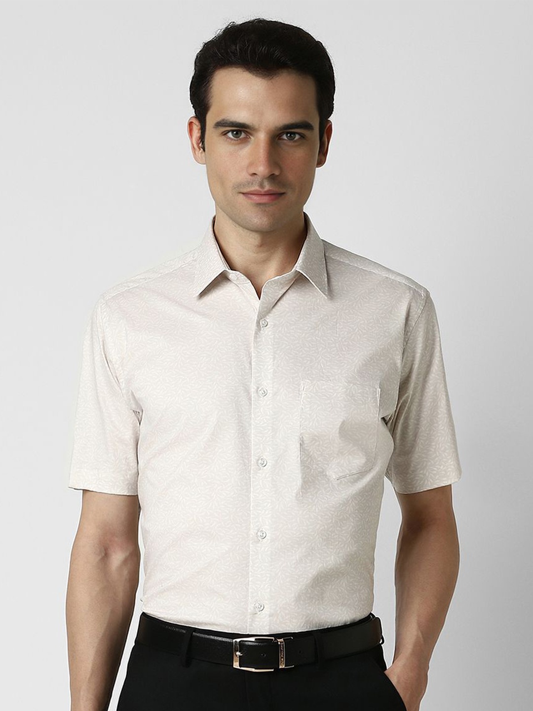 

Van Heusen Men Spread Collar Floral Printed Cotton Slim Fit Formal Shirt, Beige