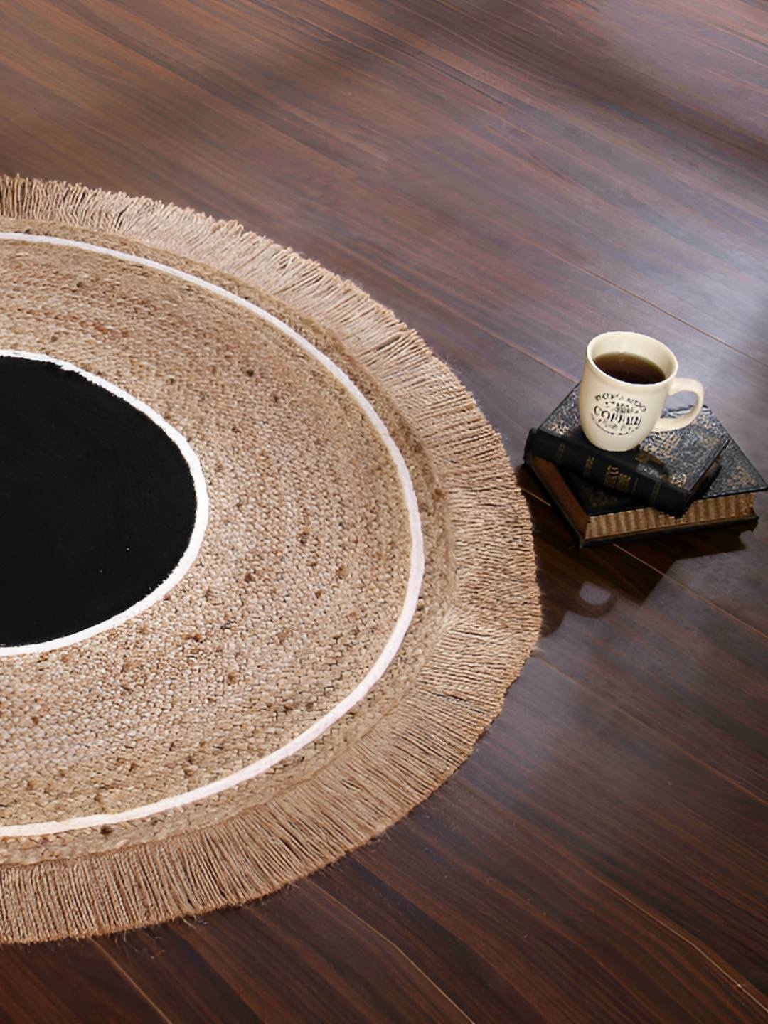 

SASHAA WORLD Black & Beige Textured Round Floor Mats