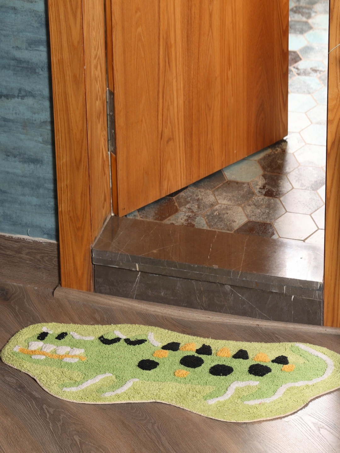 

SASHAA WORLD Crocodile Pattern Doormat, Green