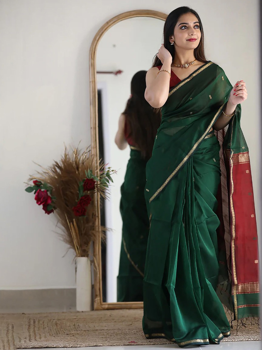 

Anjaneya Sarees Woven Design Zari Banarasi Saree, Green
