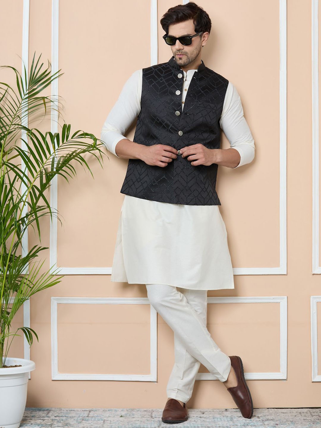 

See Designs Men Regular Kurta with Pyjamas, White